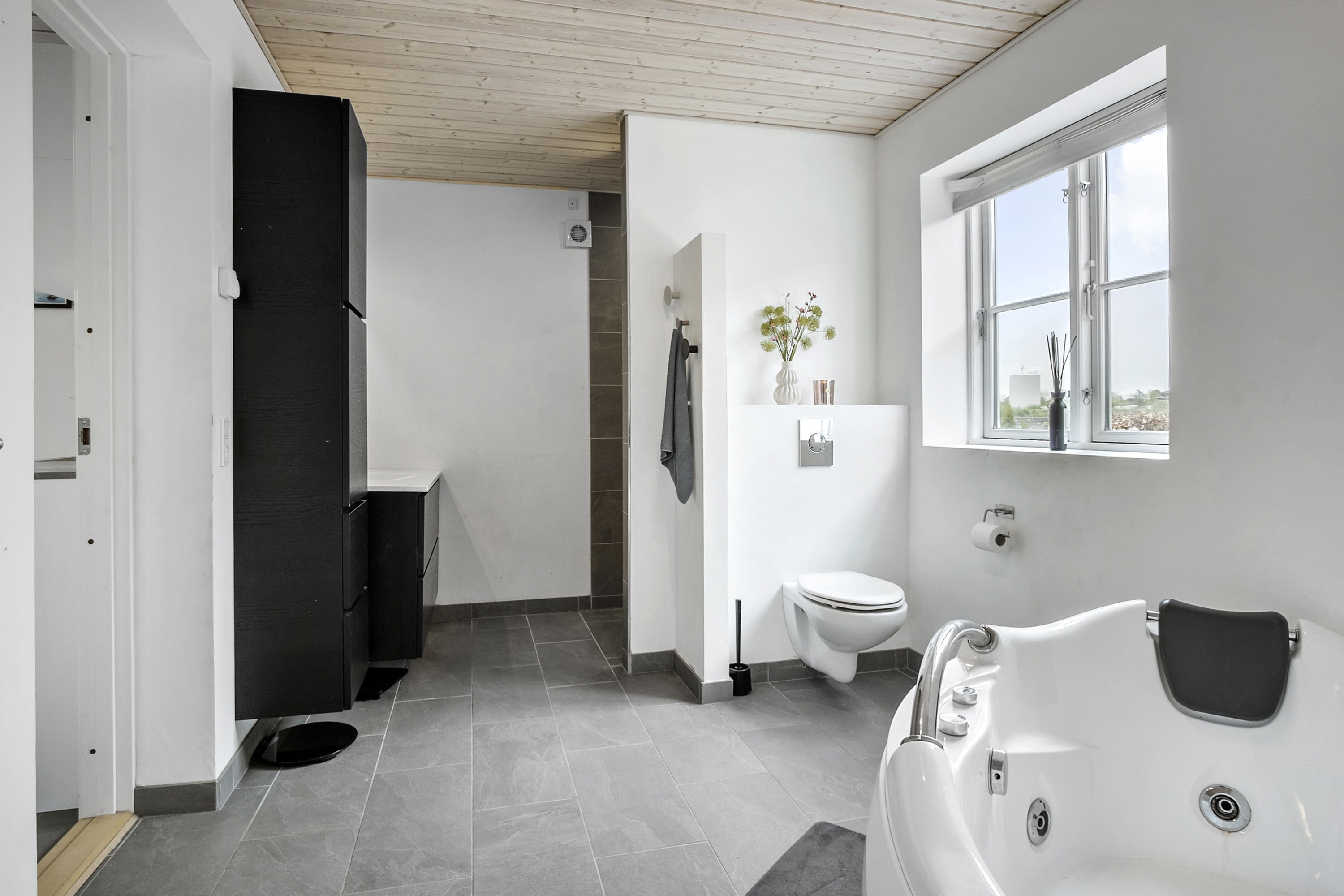 Fremhævet  billede i fuldskærmstilstand. Billede af Åbakken 11, 5580 Nørre Aaby