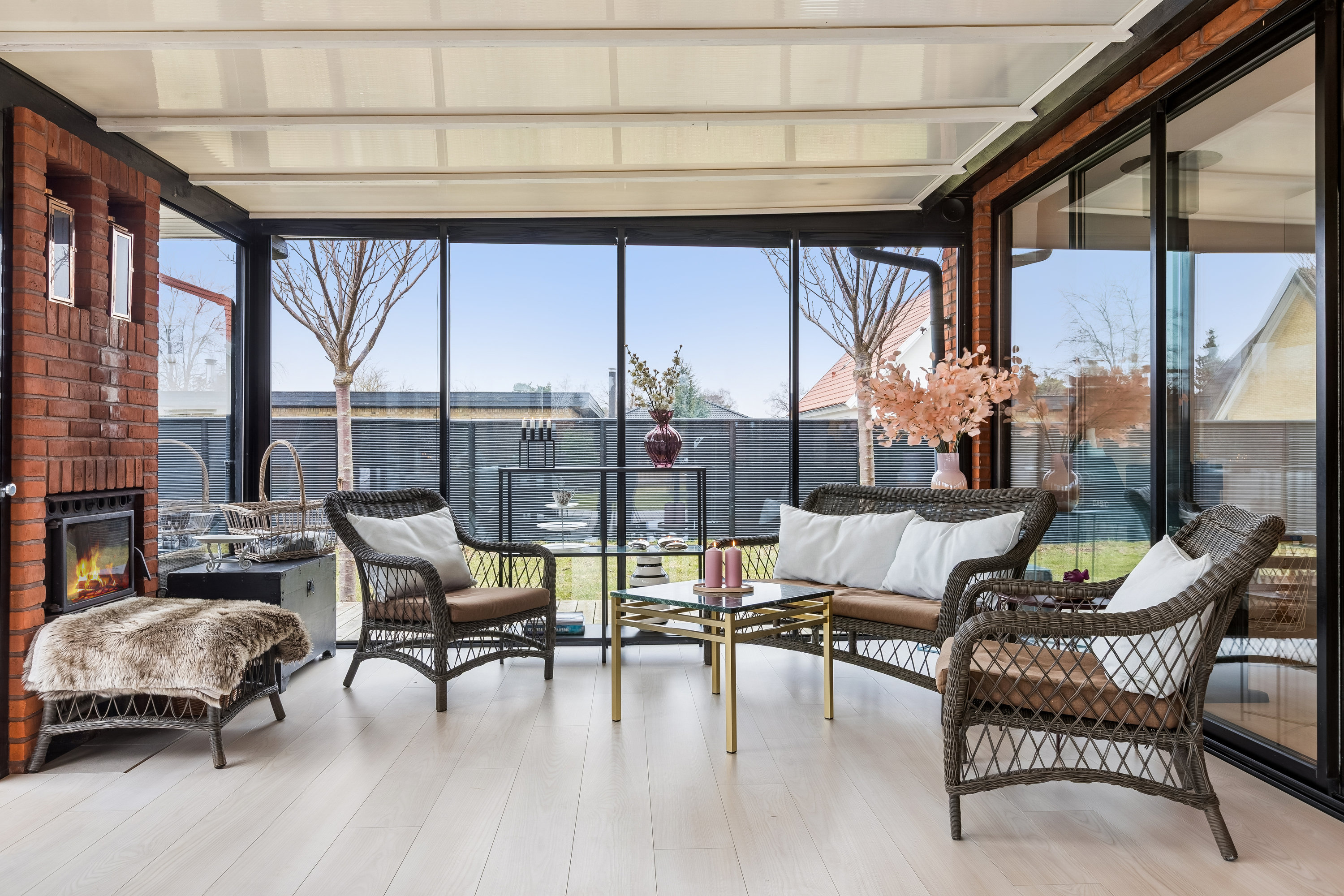 Fremhævet stue billede i fuldskærmstilstand. Billede af Barritvej 15, 2770 Kastrup