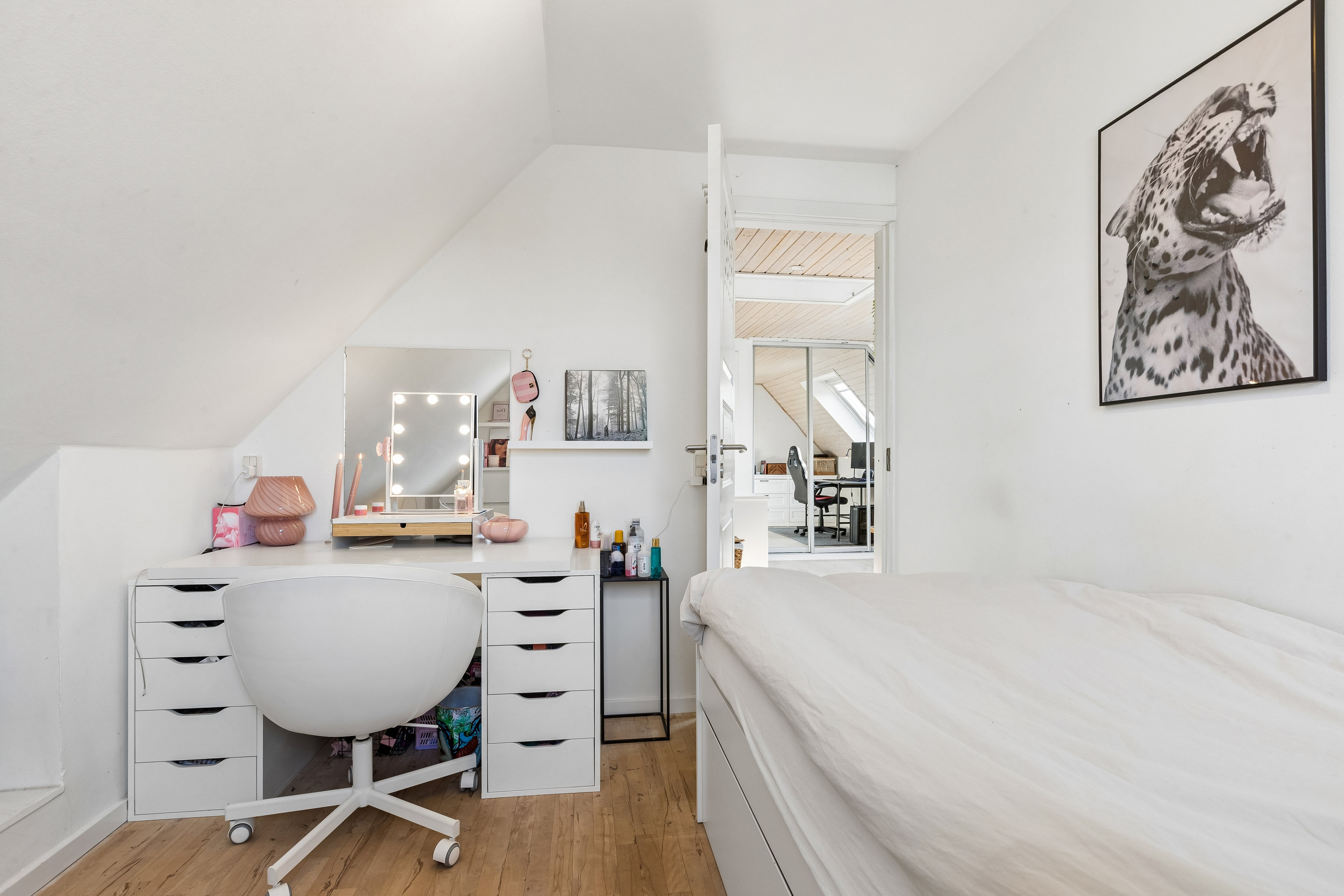 Fremhævet værelse billede i fuldskærmstilstand. Billede af Barritvej 15, 2770 Kastrup