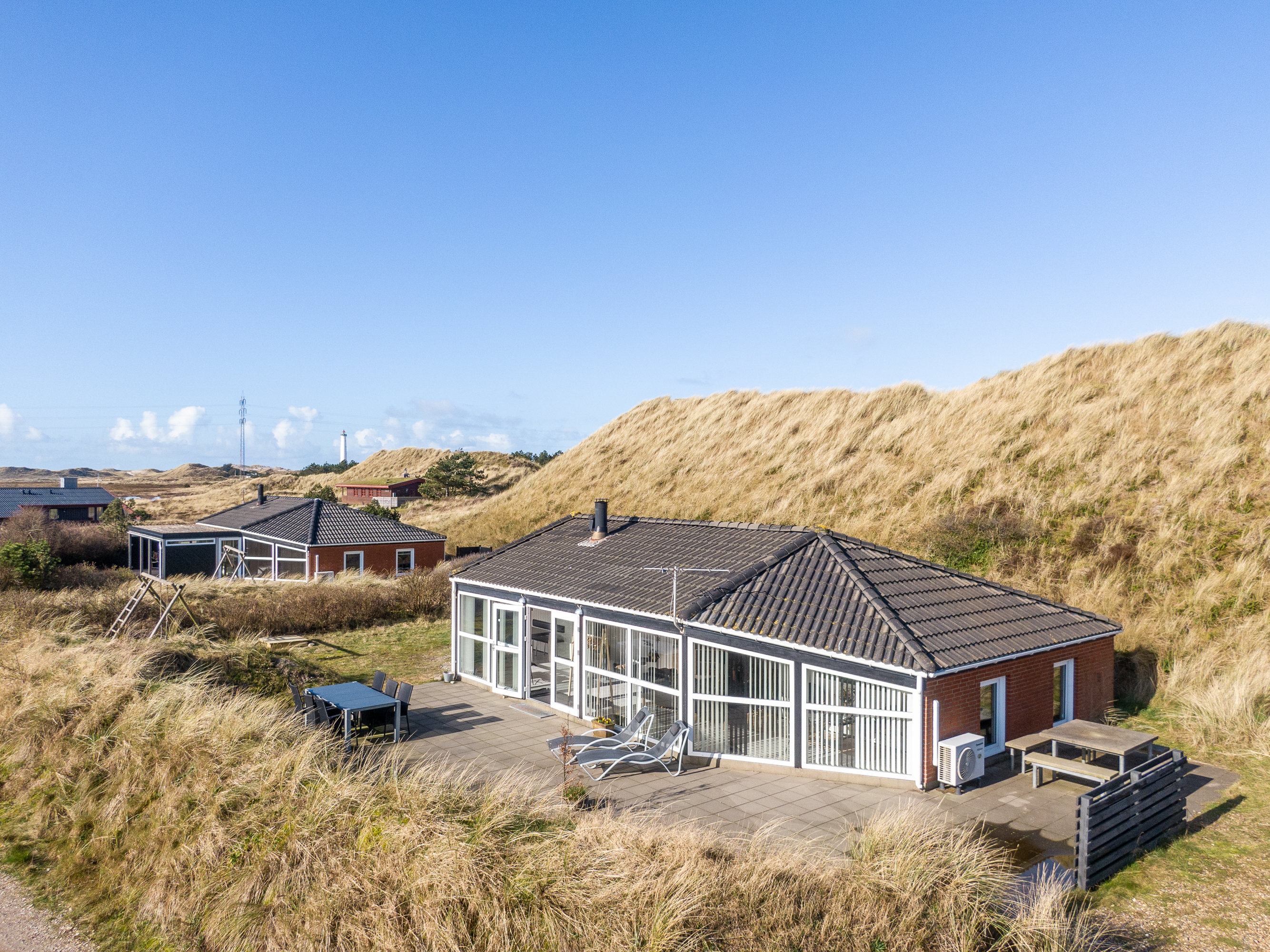 Miniaturebillede 1: . Billede af Gammeleng 26, Nr Lyngvig, 6960 Hvide Sande