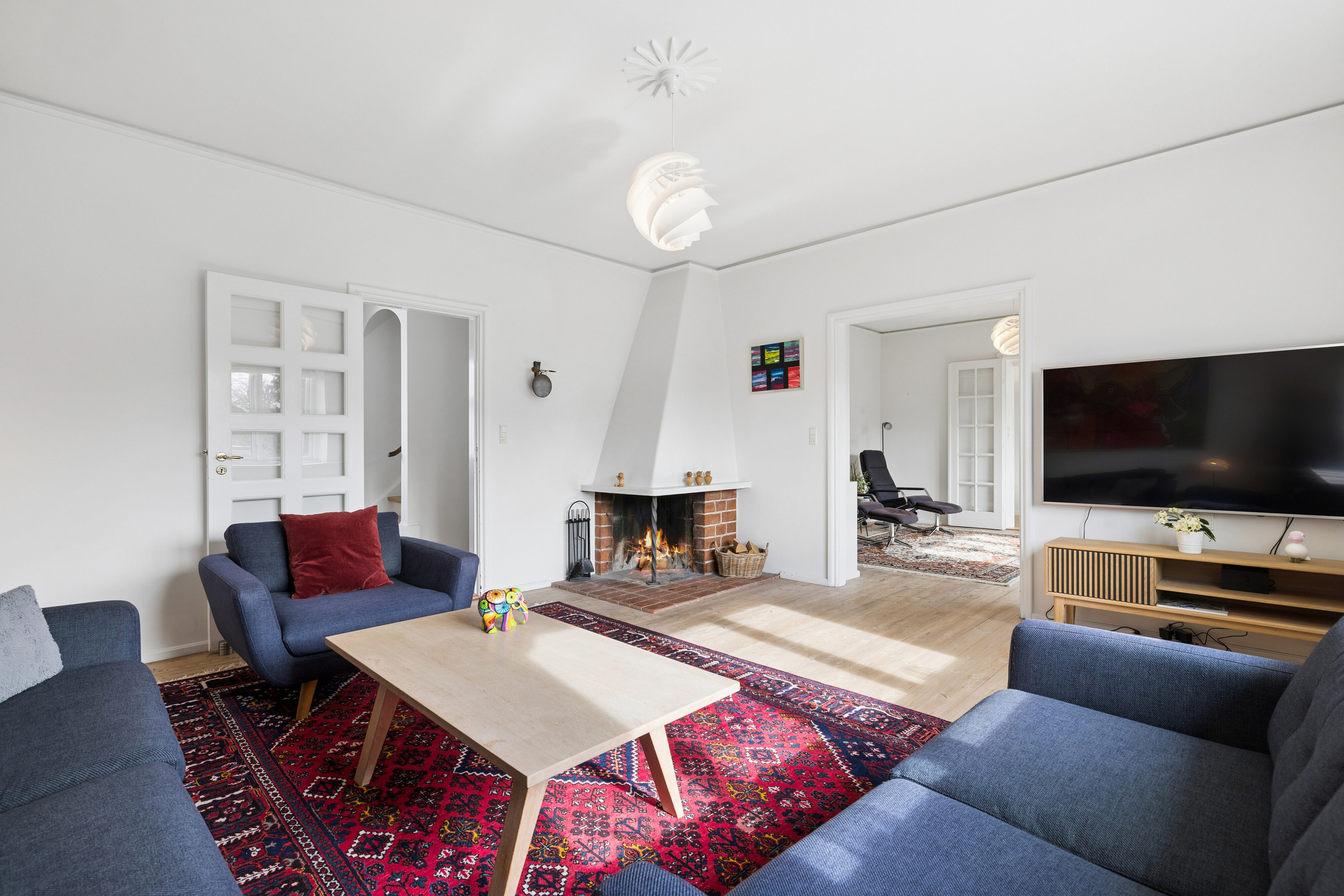 Fremhævet stue billede i fuldskærmstilstand. Billede af Engvej 3, 5230 Odense M