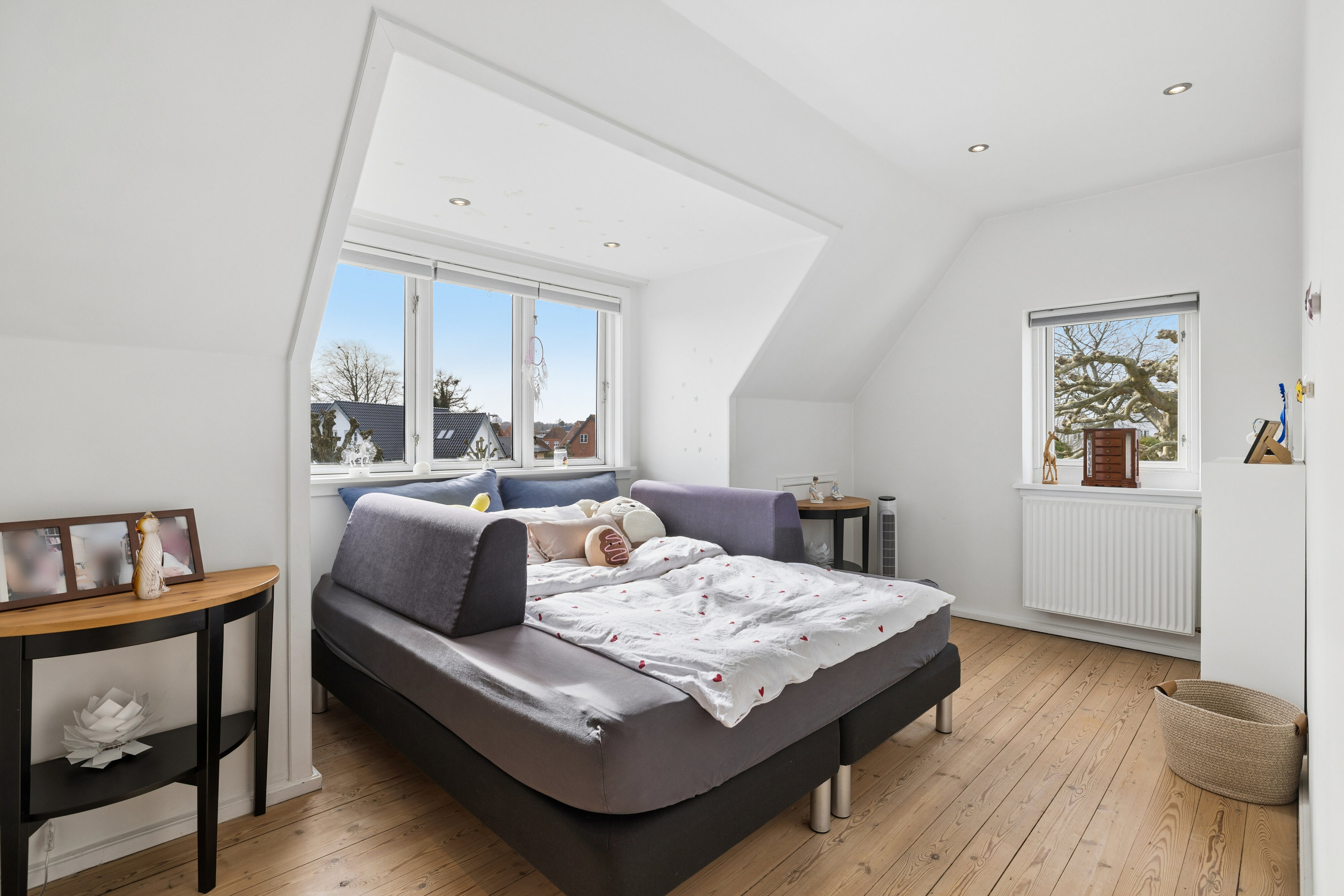 Fremhævet soveværelse billede i fuldskærmstilstand. Billede af Engvej 3, 5230 Odense M