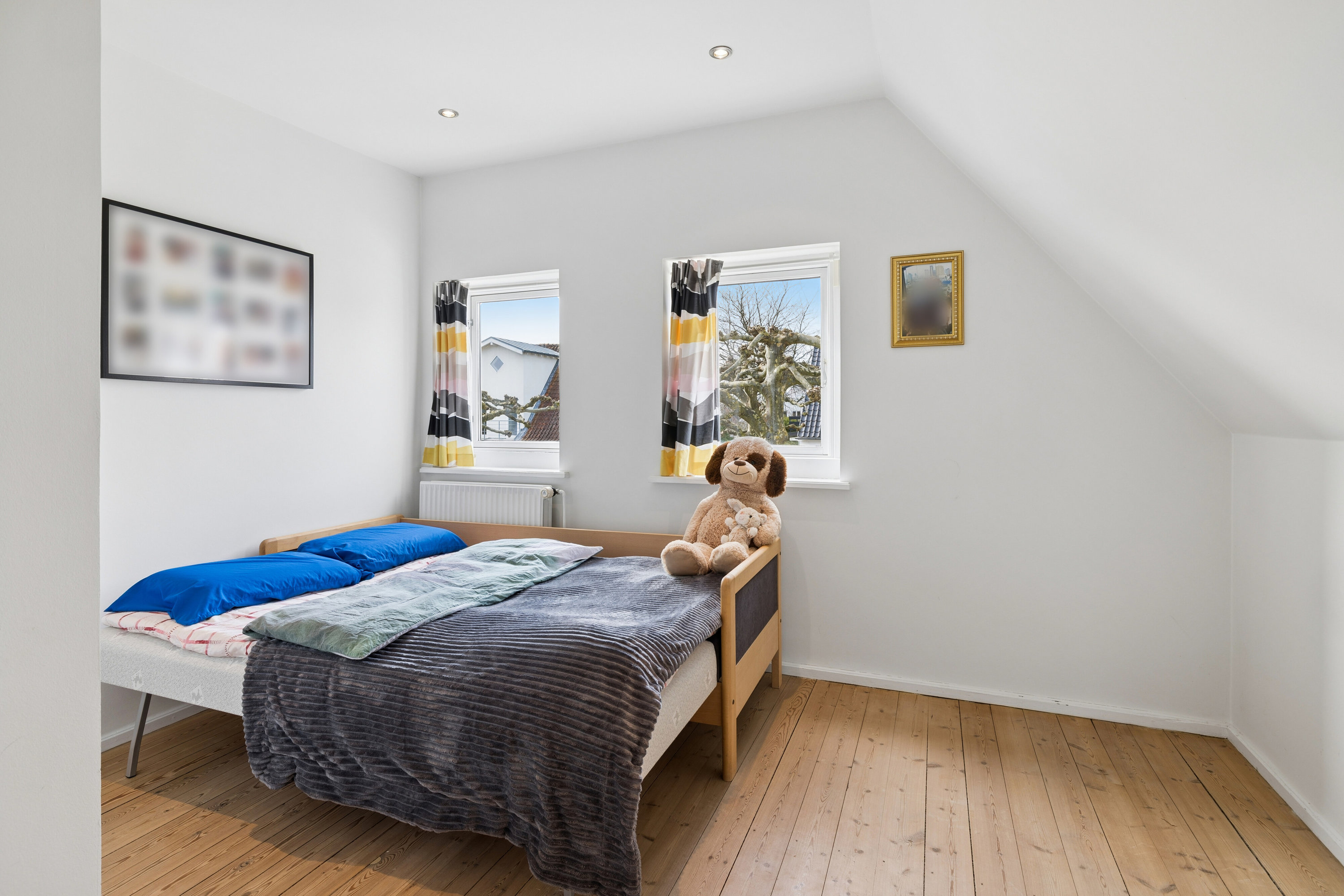 Fremhævet soveværelse billede i fuldskærmstilstand. Billede af Engvej 3, 5230 Odense M