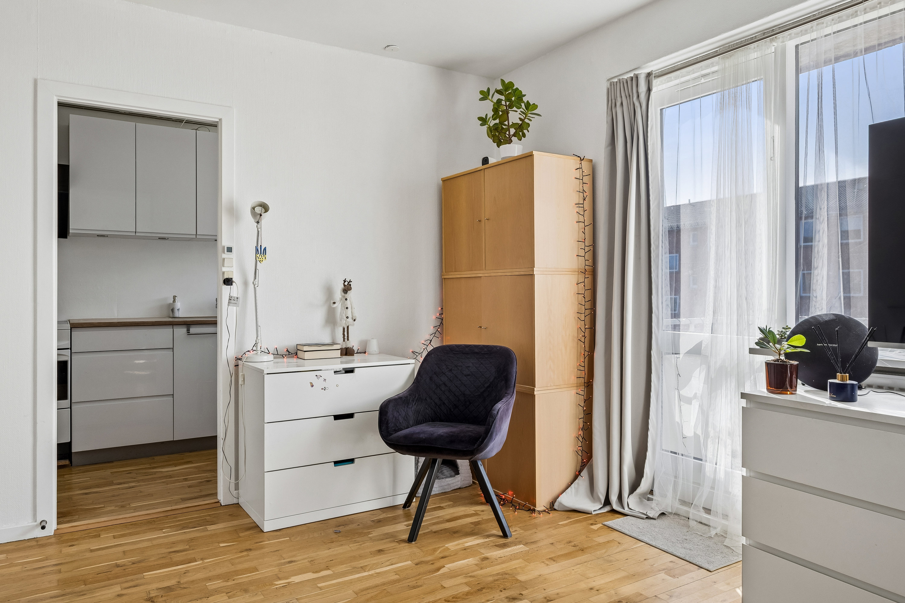 Fremhævet værelse billede i fuldskærmstilstand. Billede af Taastrup Have 7, 1. mf., 2630 Taastrup