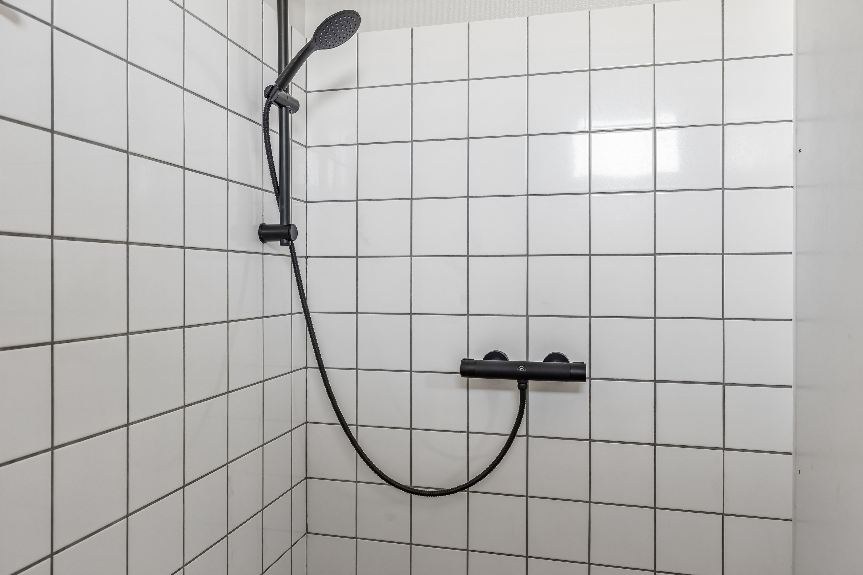 Fremhævet bad billede i fuldskærmstilstand. Billede af Æbleparken 58, 2., Søhus, 5270 Odense N