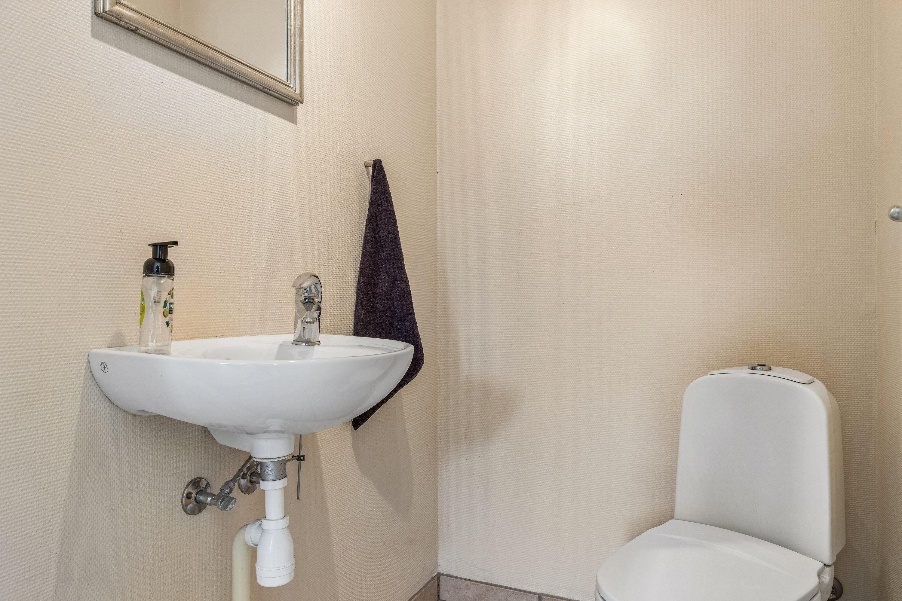 Fremhævet badeværelse billede i fuldskærmstilstand. Billede af Krogsbølle Bygade 24, Krogsbølle, 5450 Otterup