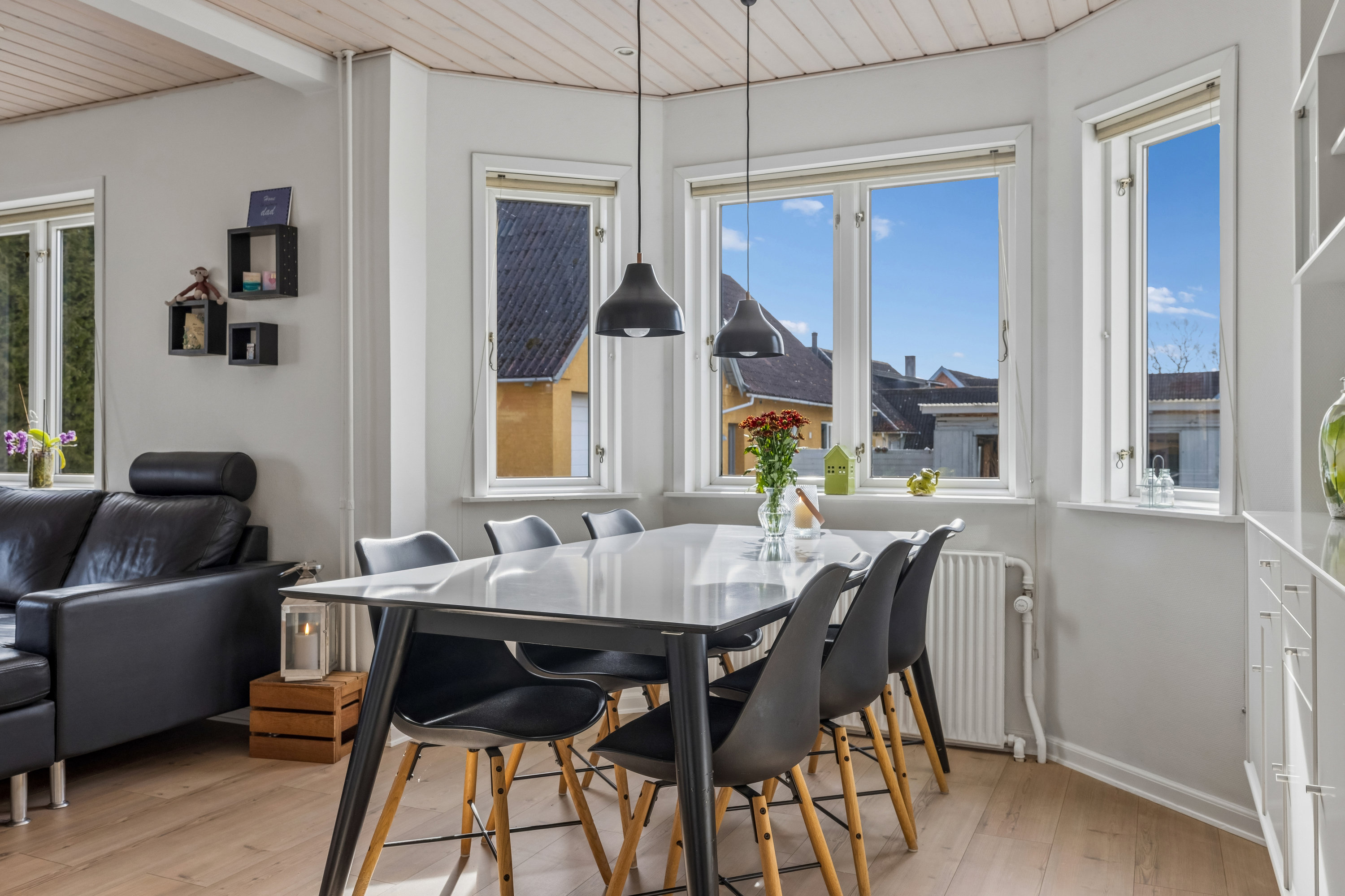 Fremhævet stue billede i fuldskærmstilstand. Billede af Krogsbølle Bygade 24, Krogsbølle, 5450 Otterup