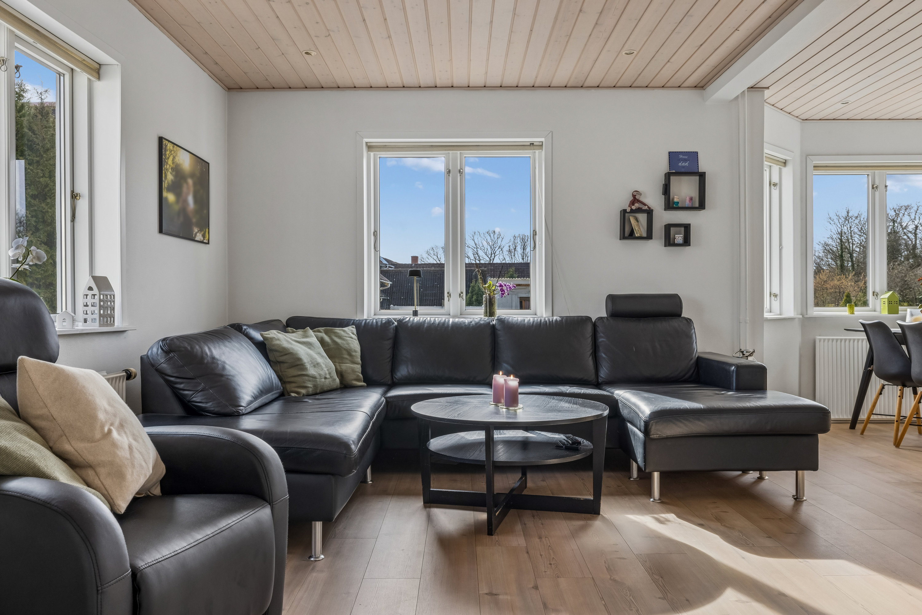 Fremhævet stue billede i fuldskærmstilstand. Billede af Krogsbølle Bygade 24, Krogsbølle, 5450 Otterup