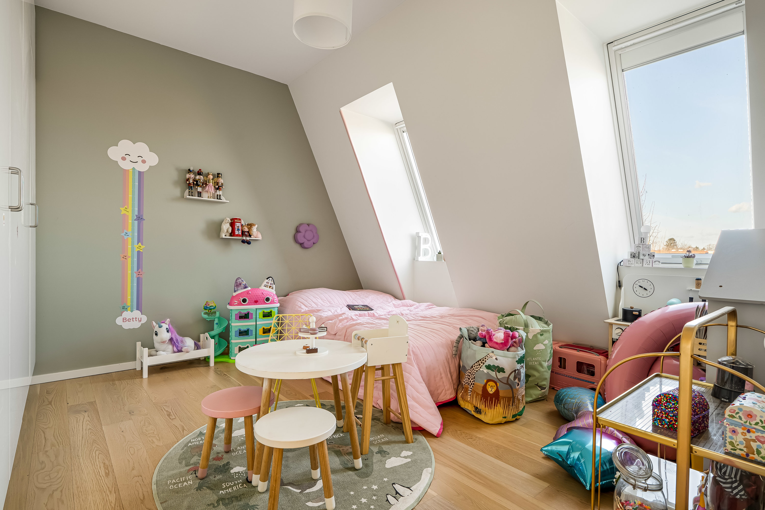 Fremhævet værelse billede i fuldskærmstilstand. Billede af Klokkelyng 5, 2830 Virum