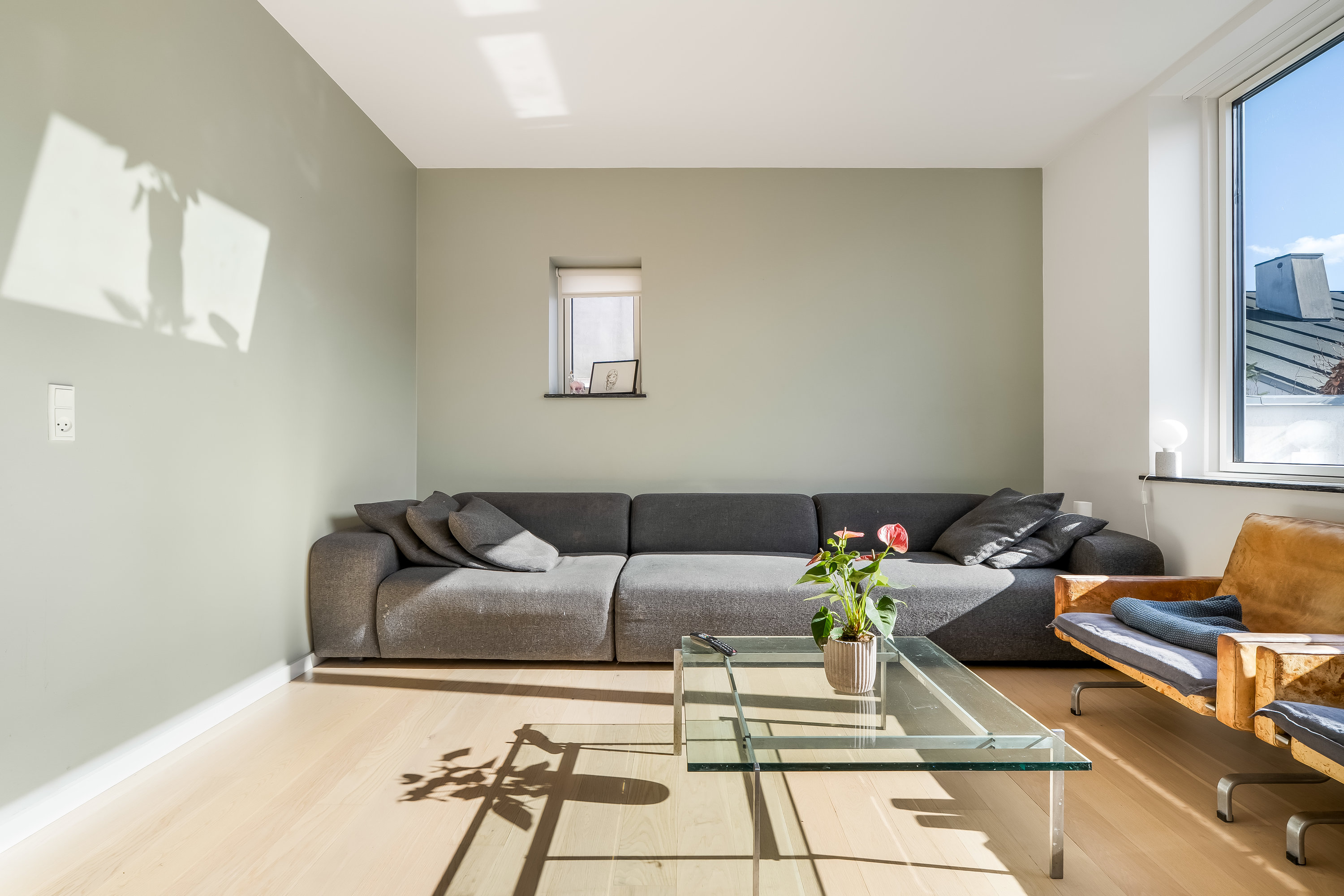 Fremhævet stue billede i fuldskærmstilstand. Billede af Klokkelyng 5, 2830 Virum