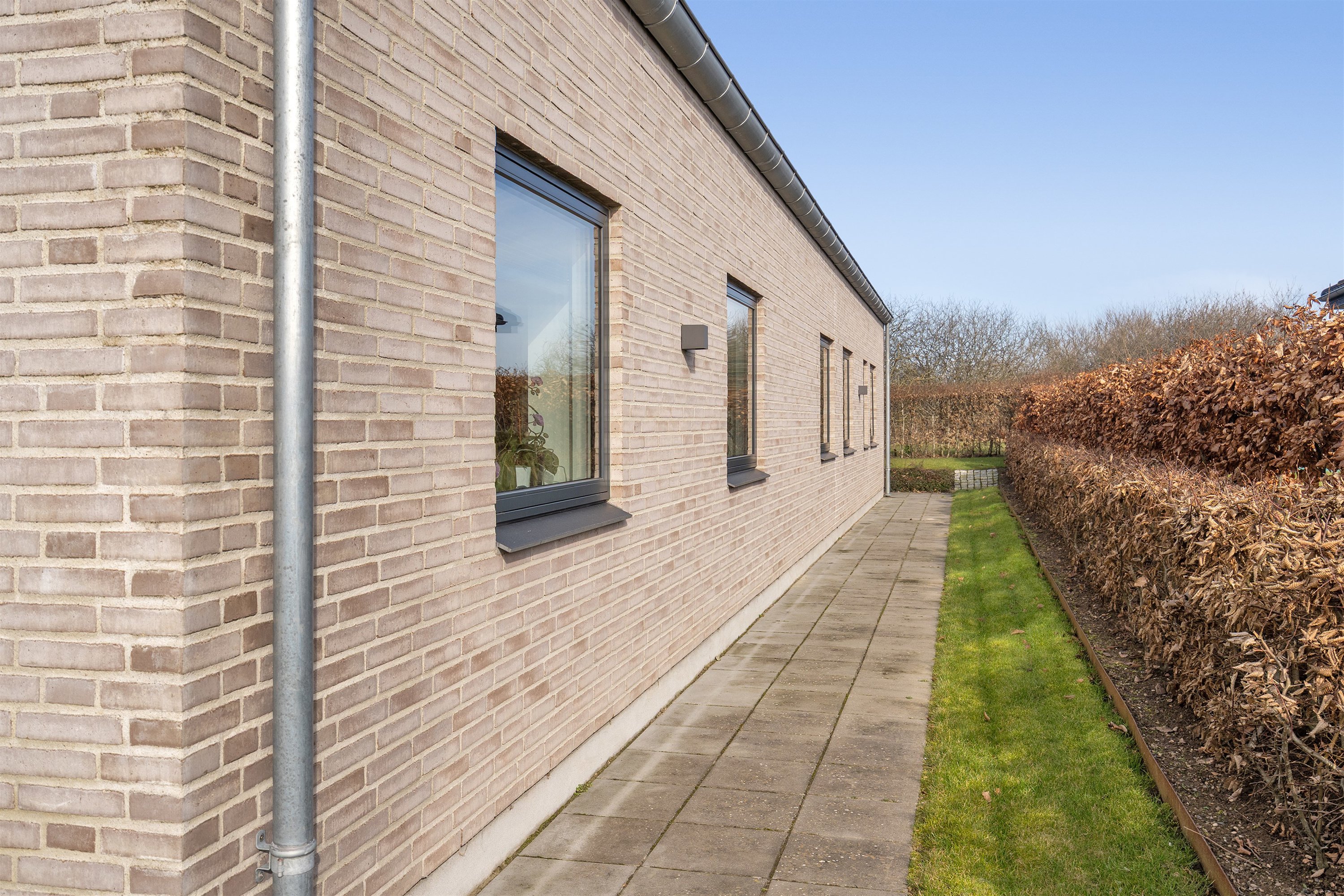 Fremhævet ejendommen billede i fuldskærmstilstand. Billede af Søholm Parkvej 45, Glamsbjerg, 5620 Glamsbjerg