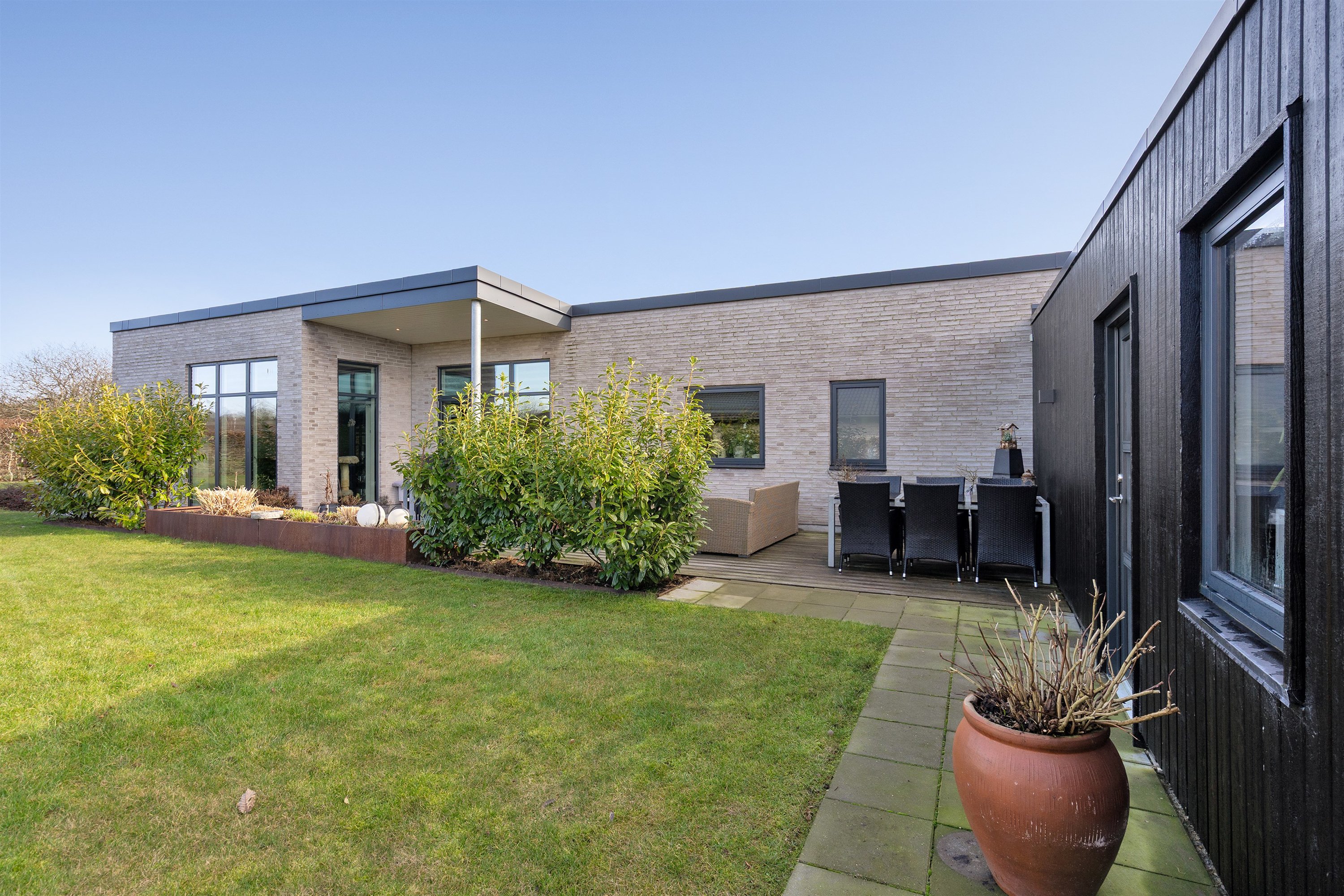 Fremhævet ejendommen billede i fuldskærmstilstand. Billede af Søholm Parkvej 45, Glamsbjerg, 5620 Glamsbjerg