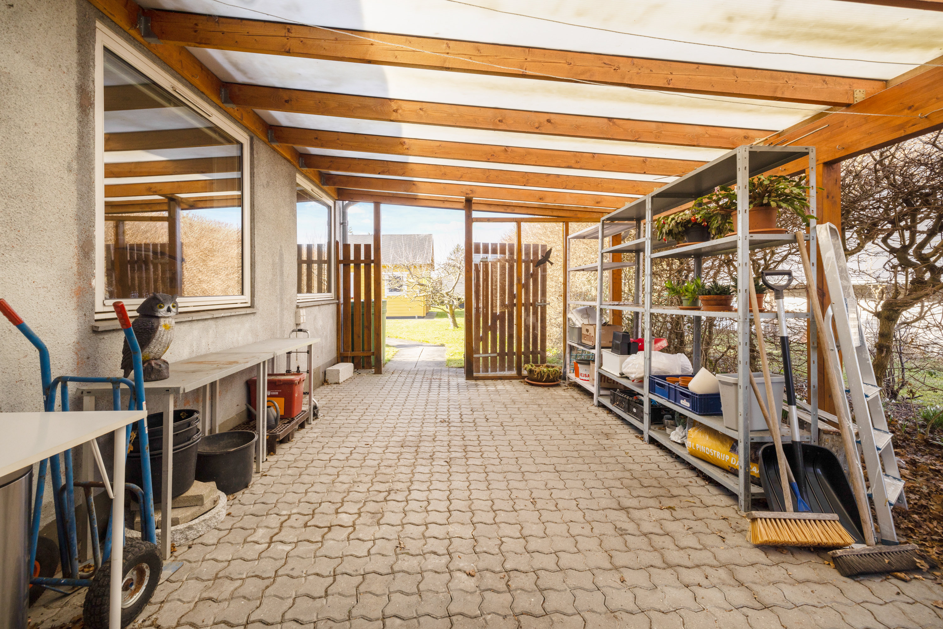 Fremhævet overdækket terrasse billede i fuldskærmstilstand. Billede af Rosmosevej 18, 2650 Hvidovre