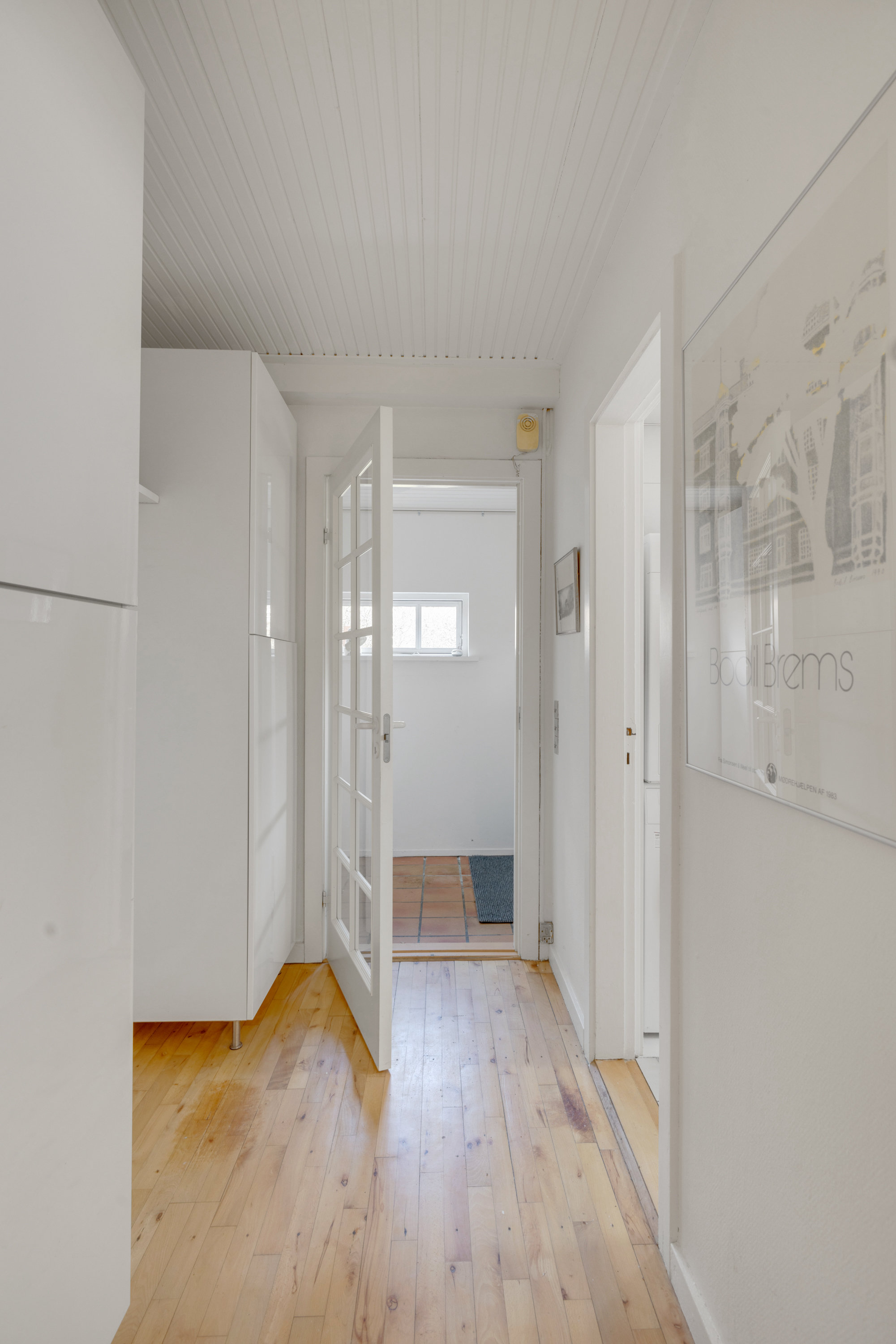 Fremhævet gang billede i fuldskærmstilstand. Billede af Rosmosevej 18, 2650 Hvidovre