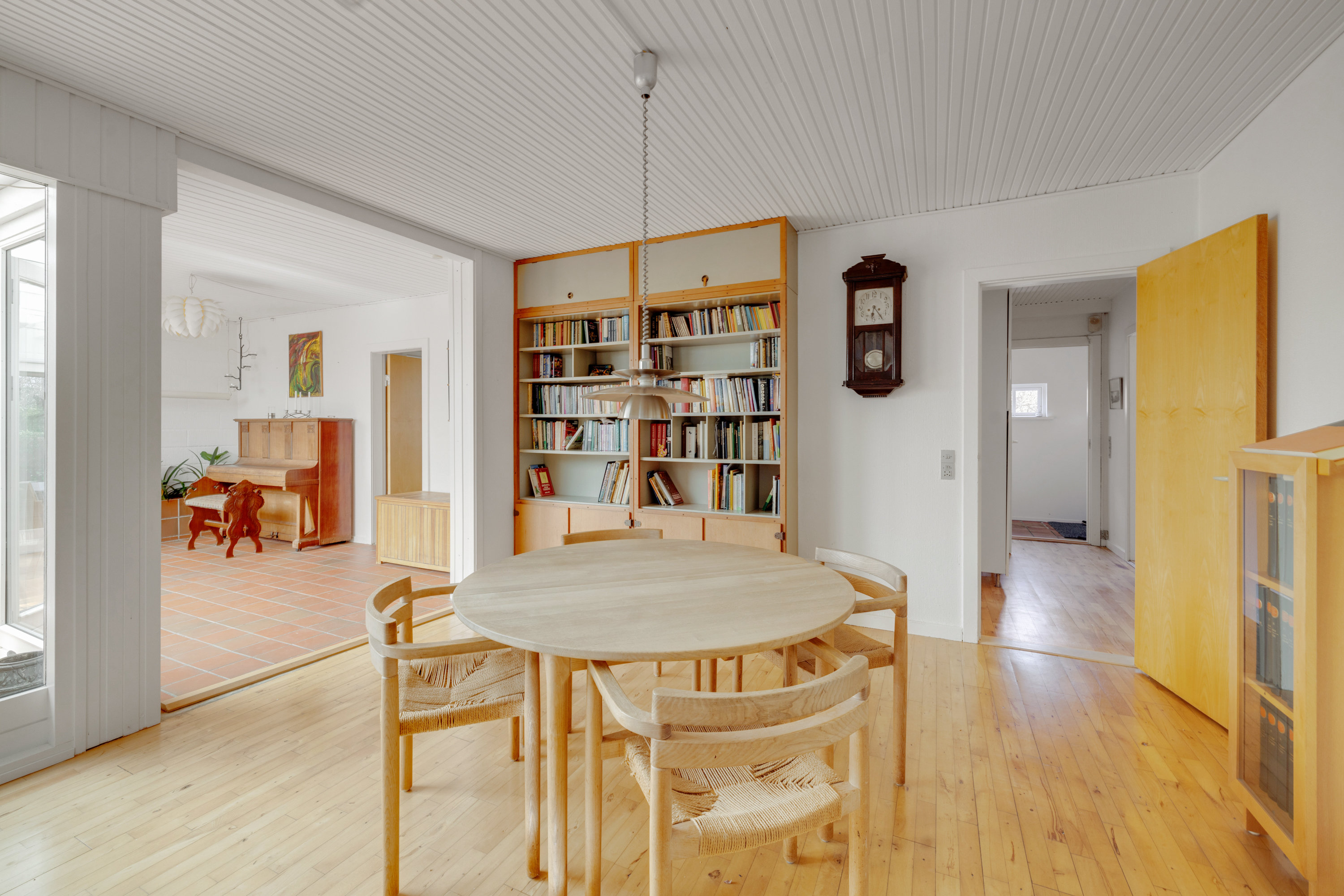 Fremhævet stue billede i fuldskærmstilstand. Billede af Rosmosevej 18, 2650 Hvidovre