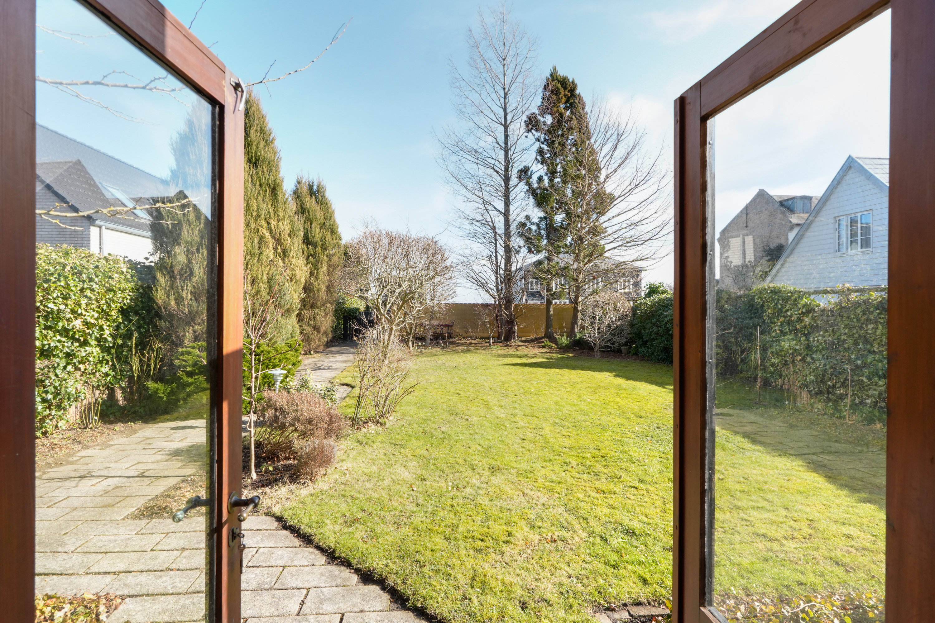 Fremhævet udsigt billede i fuldskærmstilstand. Billede af Strandvejen 649, Taarbæk, 2930 Klampenborg