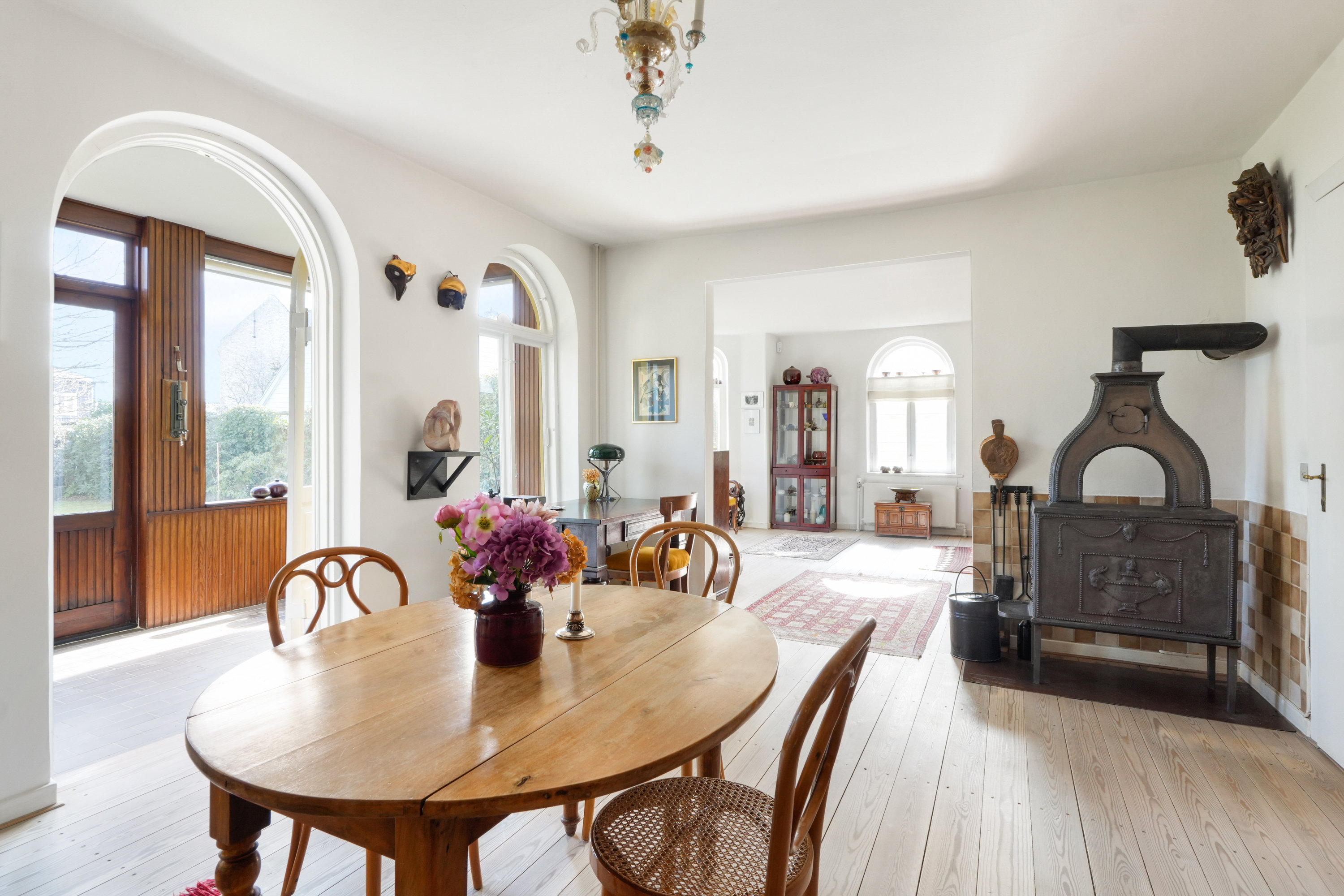 Fremhævet stue billede i fuldskærmstilstand. Billede af Strandvejen 649, Taarbæk, 2930 Klampenborg