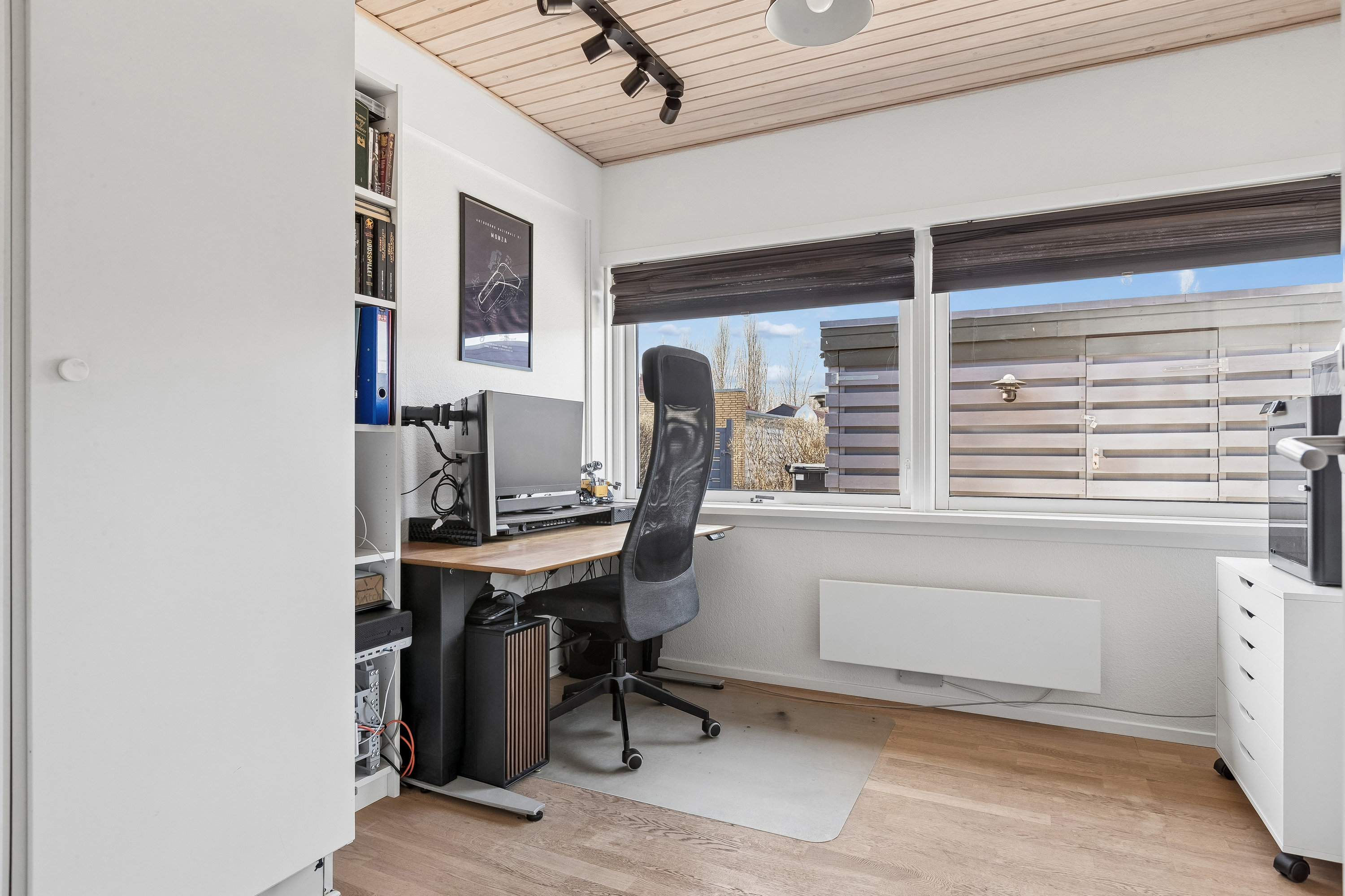 Fremhævet værelse billede i fuldskærmstilstand. Billede af Jernalderen 4, Fløng, 2640 Hedehusene