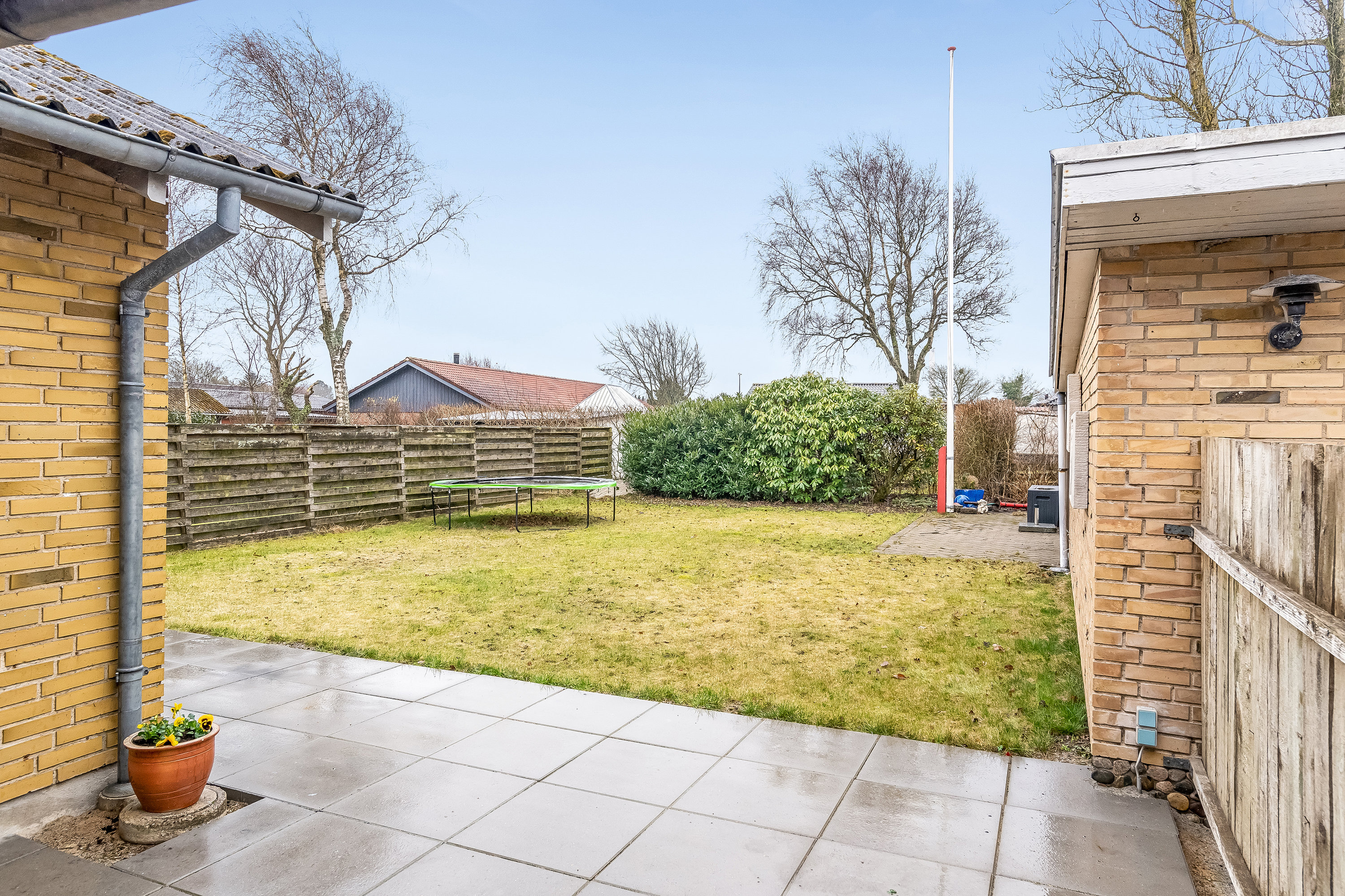 Fremhævet have billede i fuldskærmstilstand. Billede af Lemvigvej 45, 7500 Holstebro