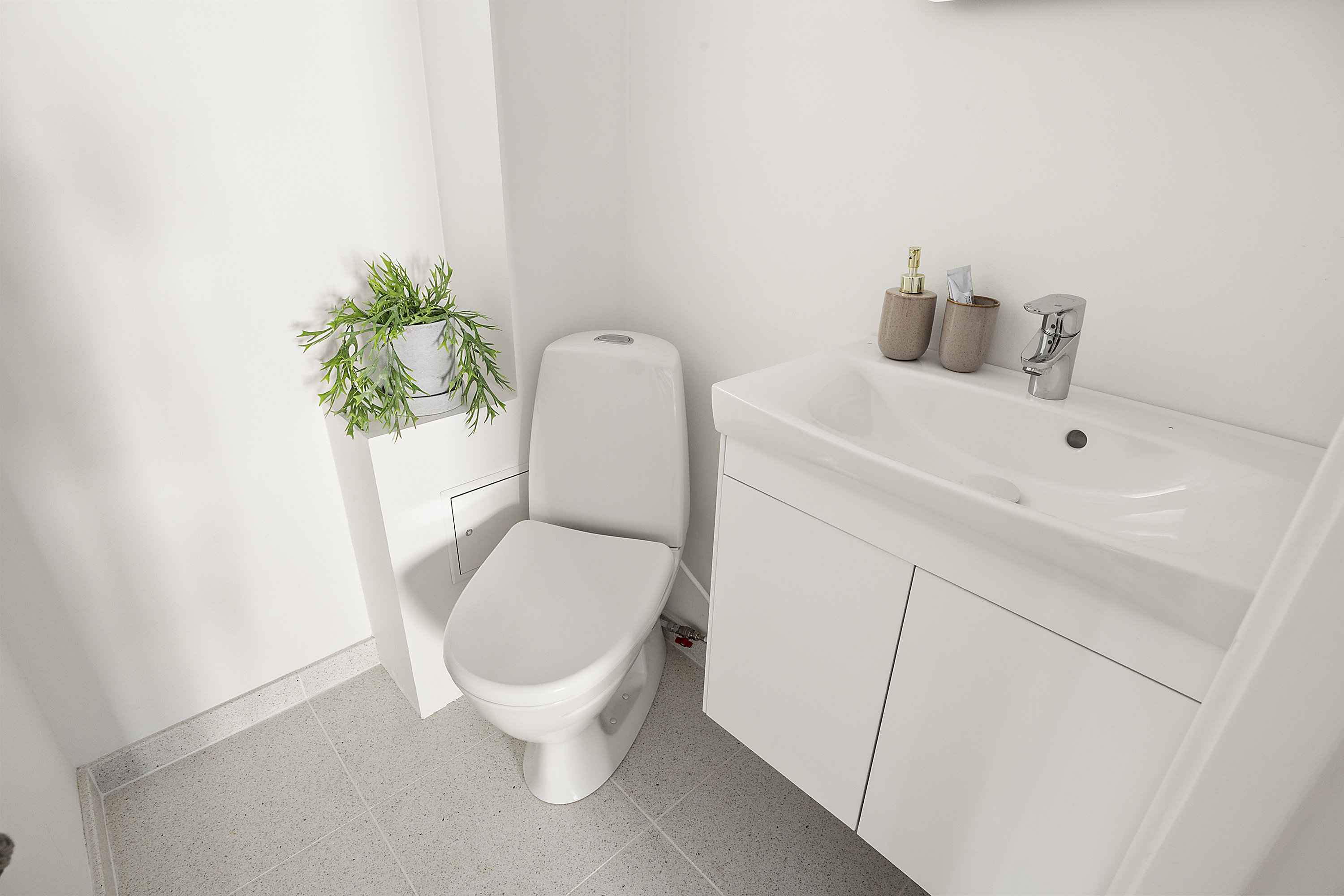 Fremhævet andet billede i fuldskærmstilstand. Billede af Stubmøllevej 1, 1. 116., 2450 København SV