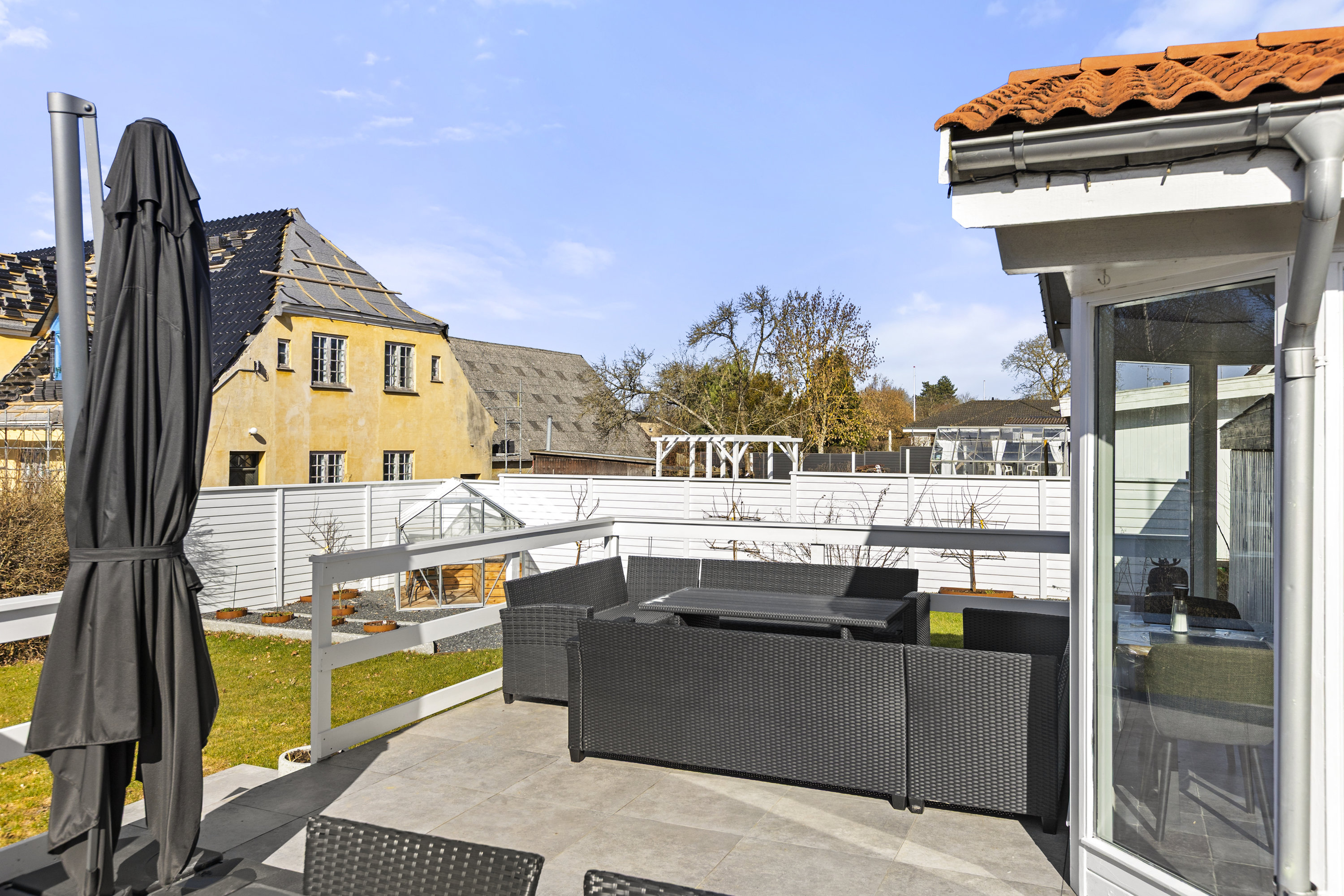 Fremhævet terrasse billede i fuldskærmstilstand. Billede af Nyvej 30, 4050 Skibby