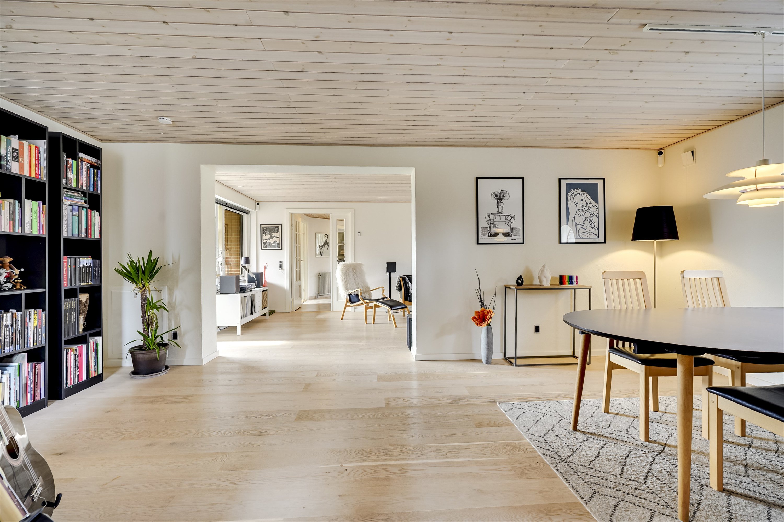 Fremhævet spisestue billede i fuldskærmstilstand. Billede af Mølleparken 366, 7190 Billund