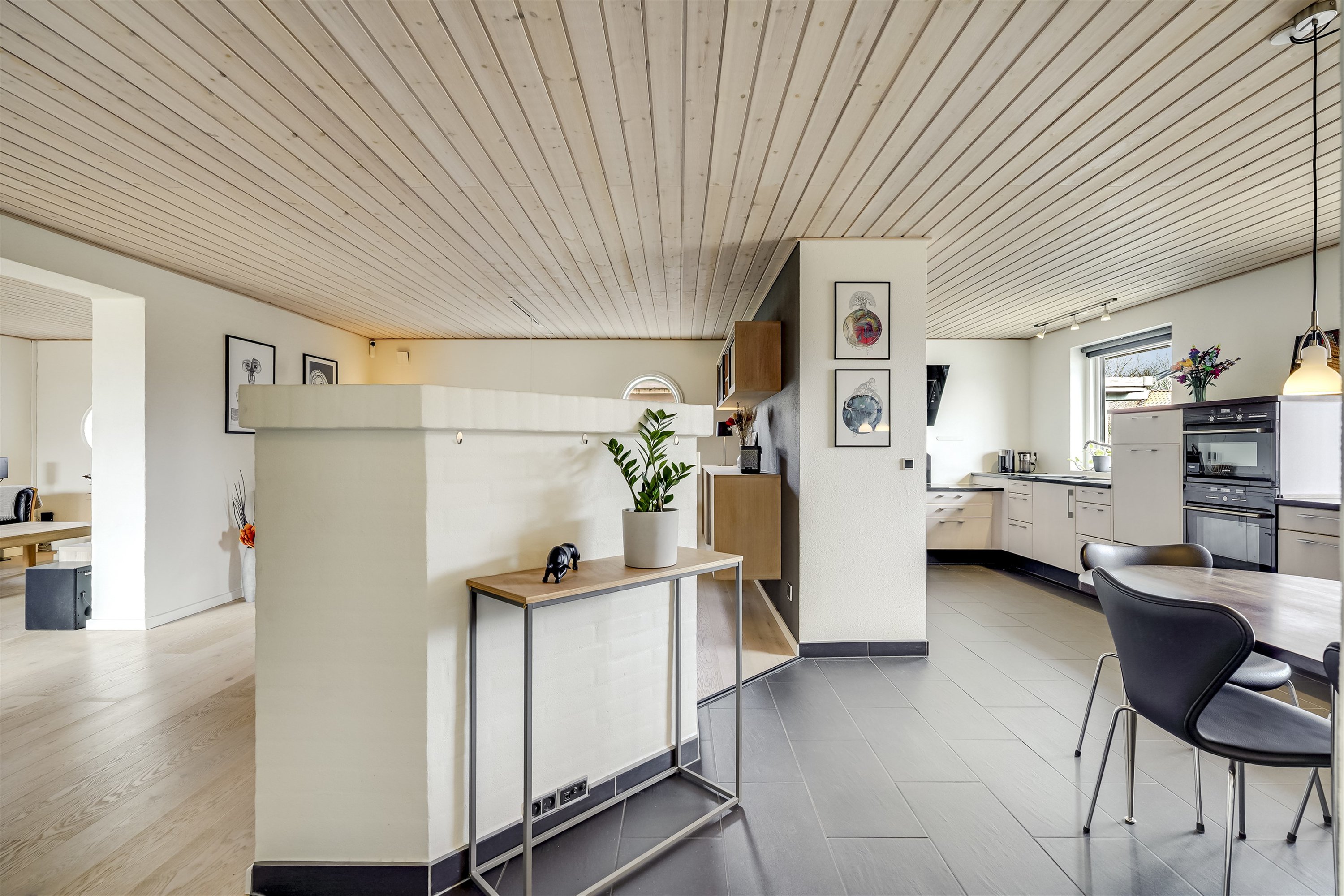 Fremhævet alrum billede i fuldskærmstilstand. Billede af Mølleparken 366, 7190 Billund