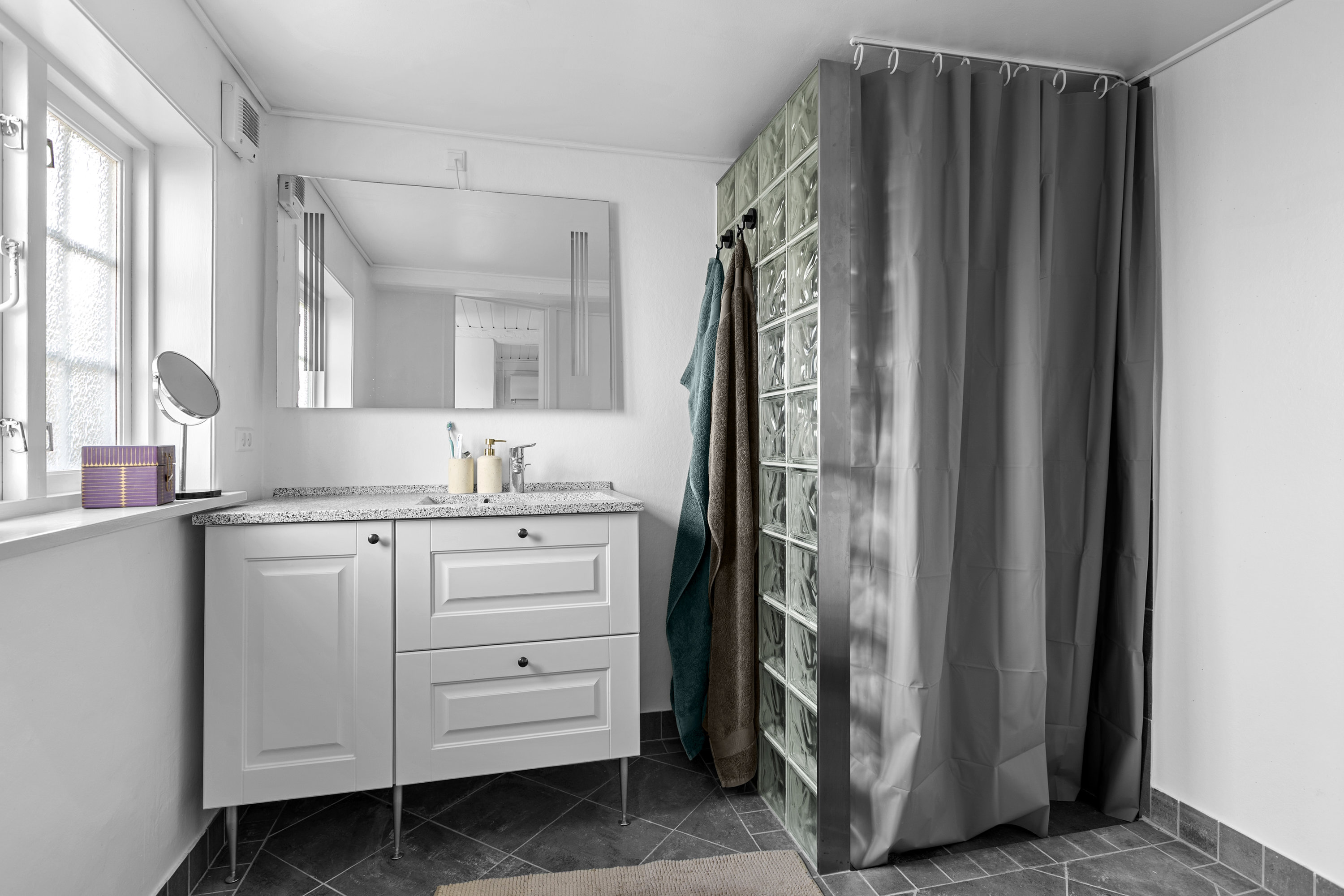 Fremhævet badeværelse billede i fuldskærmstilstand. Billede af Haraldstedvej 64, Haraldsted, 4100 Ringsted