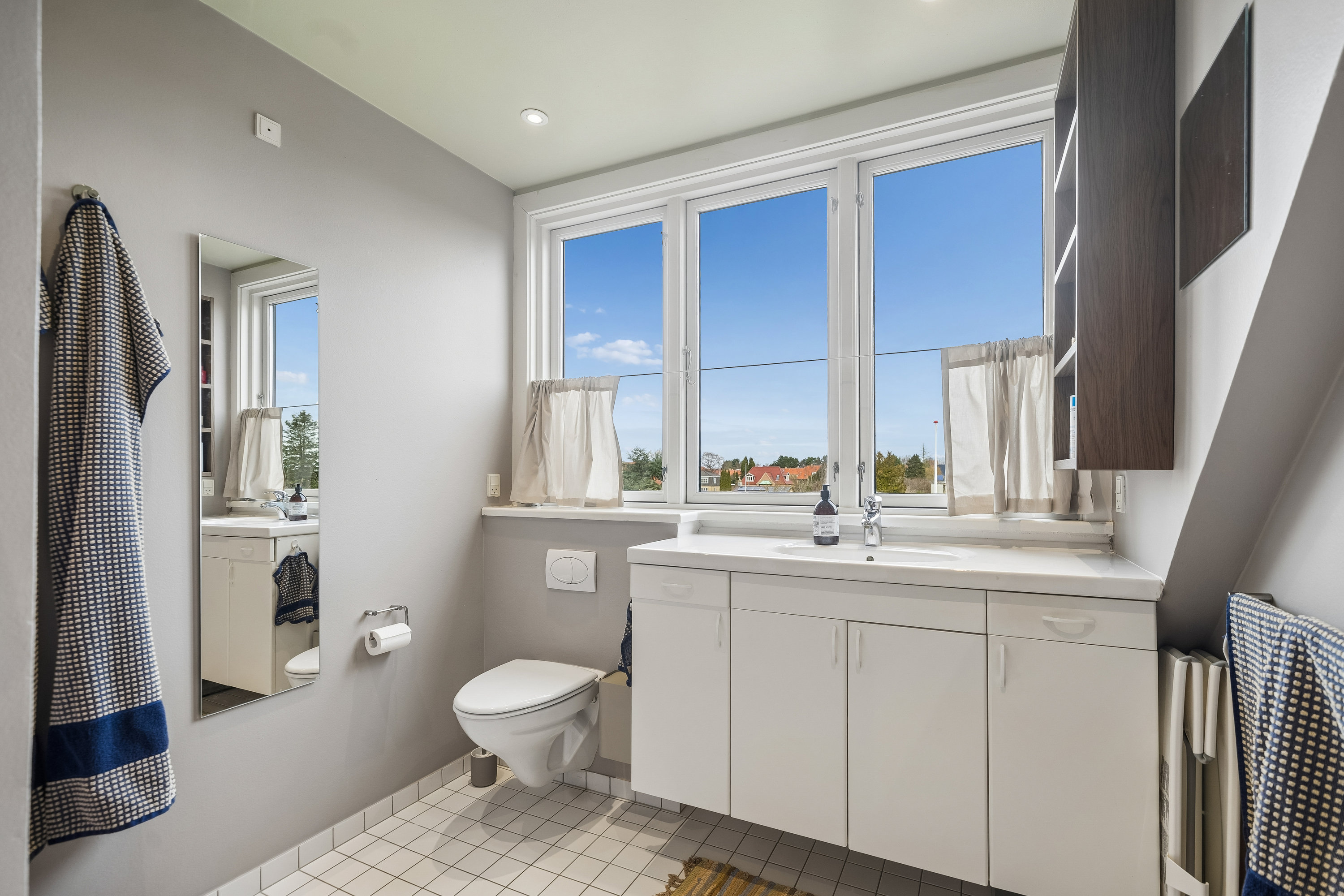 Fremhævet værelse billede i fuldskærmstilstand. Billede af Bakkevænget 21, 2820 Gentofte