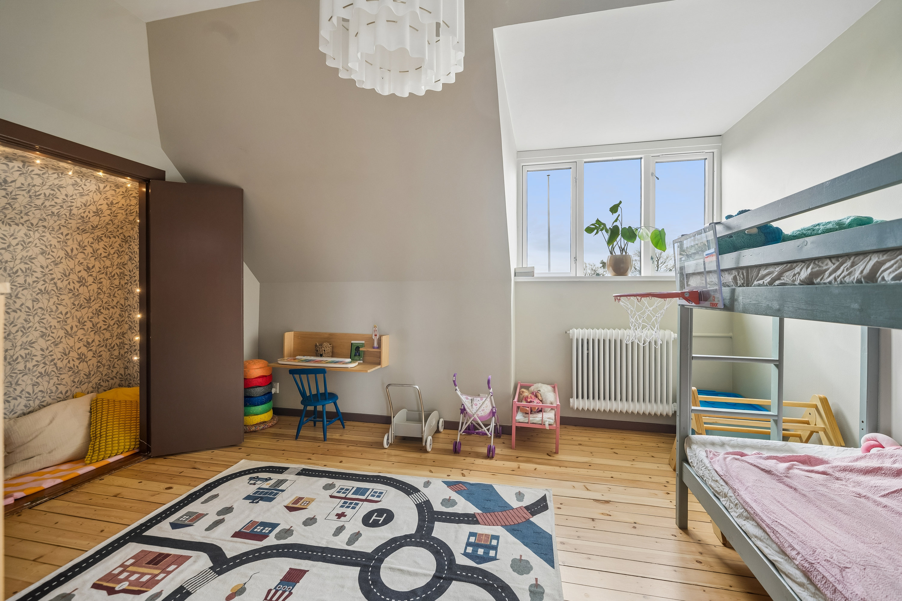 Fremhævet værelse billede i fuldskærmstilstand. Billede af Bakkevænget 21, 2820 Gentofte