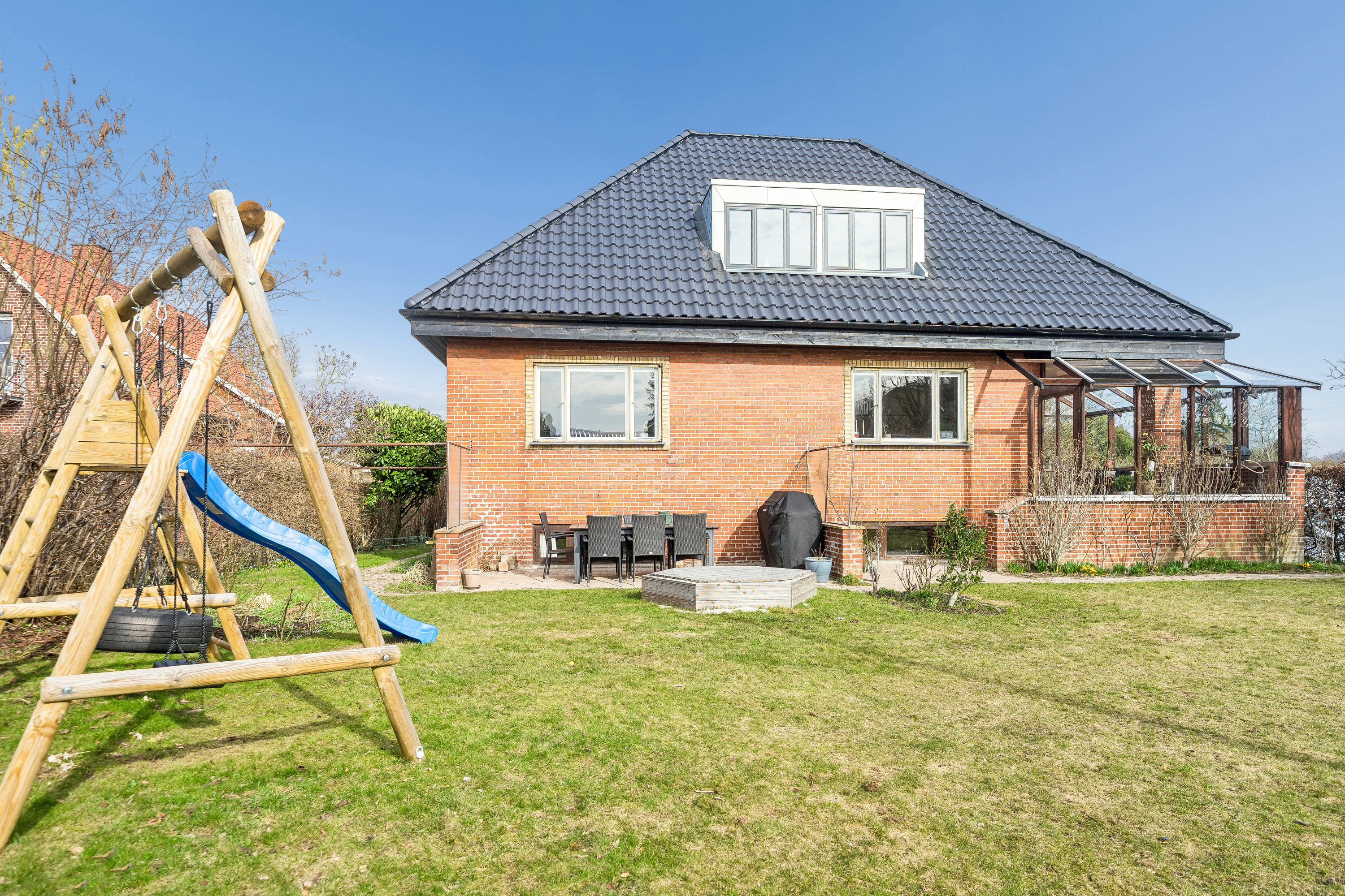 Miniaturebillede 1: have. Billede af Bakkevænget 21, 2820 Gentofte