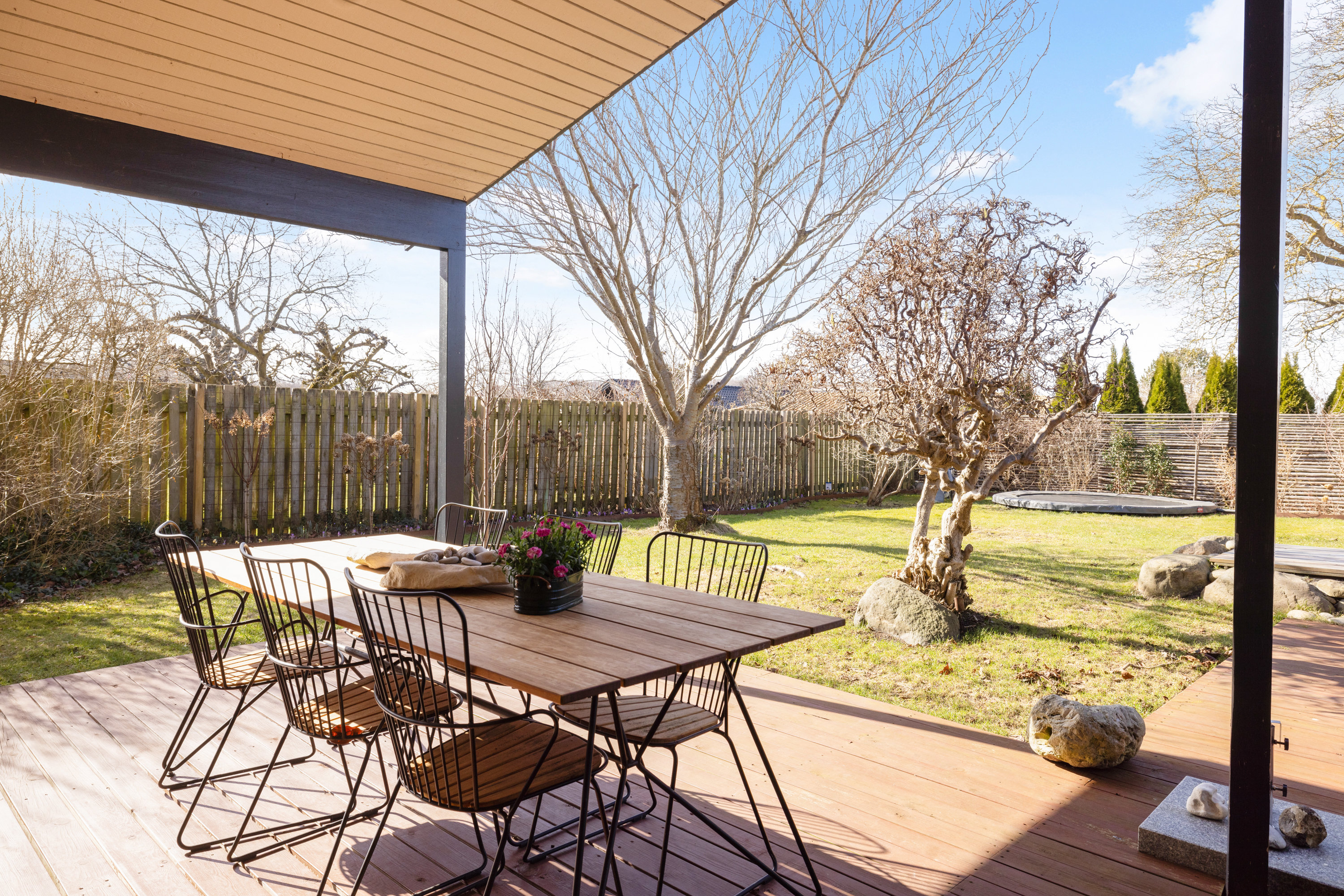 Fremhævet overdækket terrasse billede i fuldskærmstilstand. Billede af Sjælsøvej 49, 3460 Birkerød