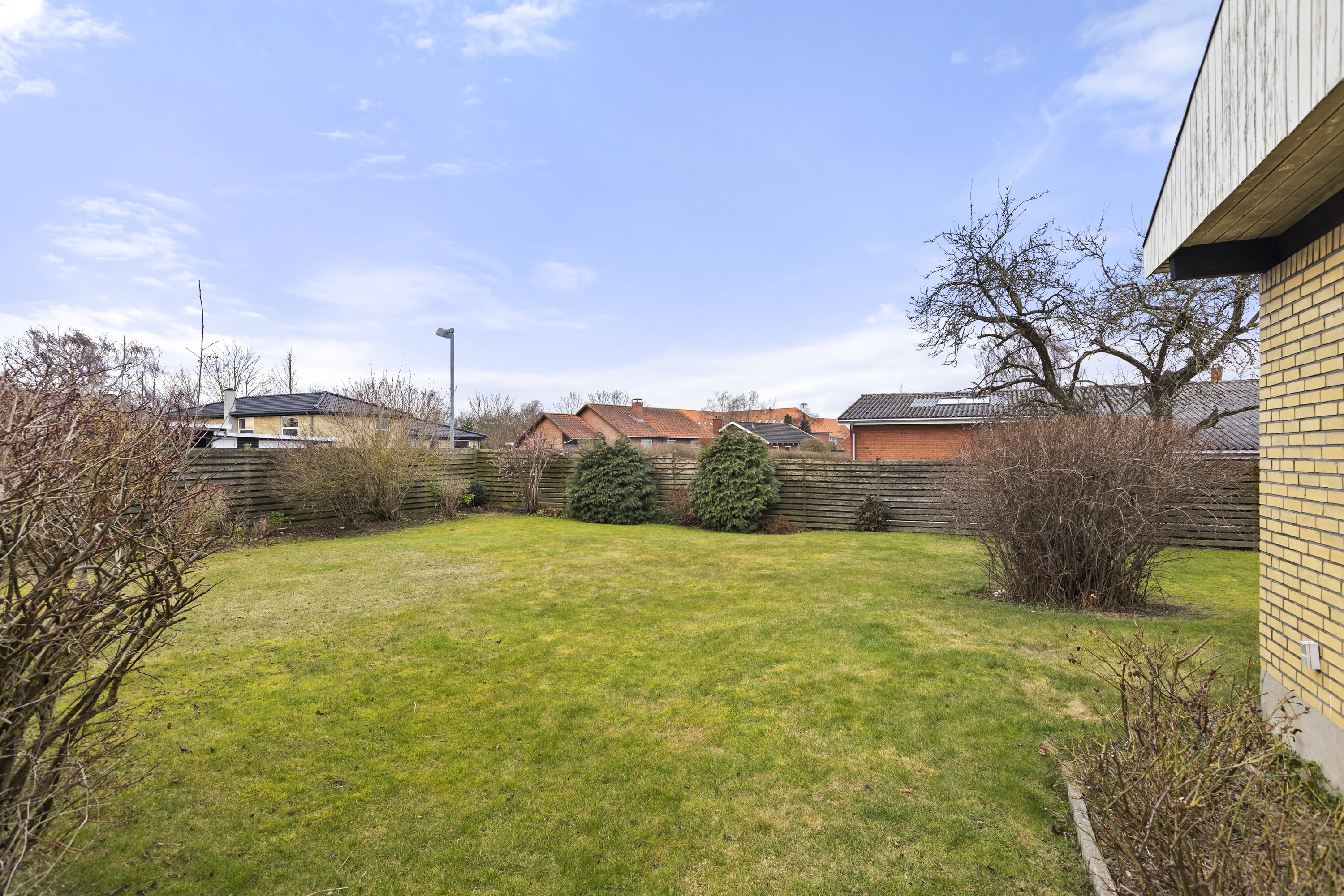 Fremhævet have billede i fuldskærmstilstand. Billede af Tværstenen 27, 4281 Gørlev