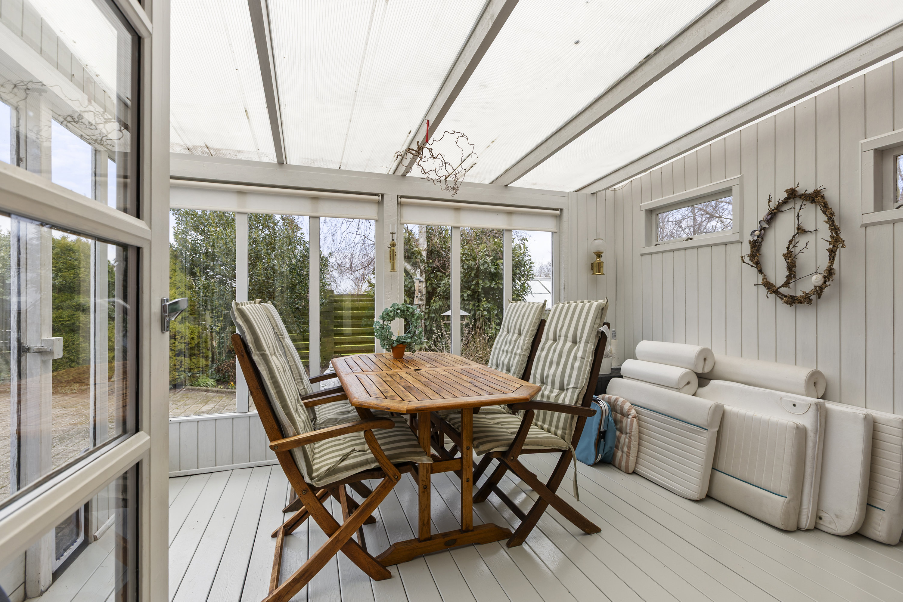 Fremhævet udestue billede i fuldskærmstilstand. Billede af Raklev Skillevej 22A, 4400 Kalundborg