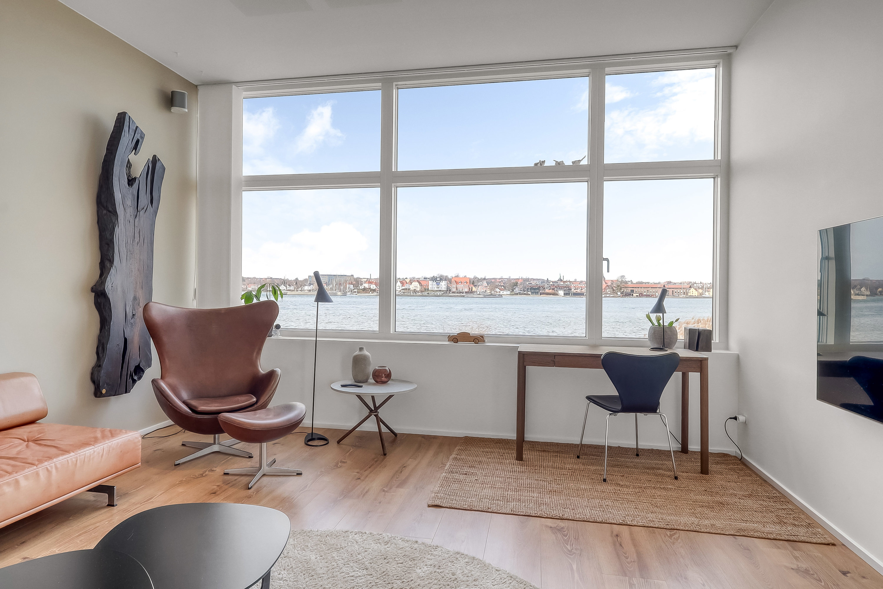 Fremhævet stue billede i fuldskærmstilstand. Billede af Troensevej 3, Tåsinge, 5700 Svendborg