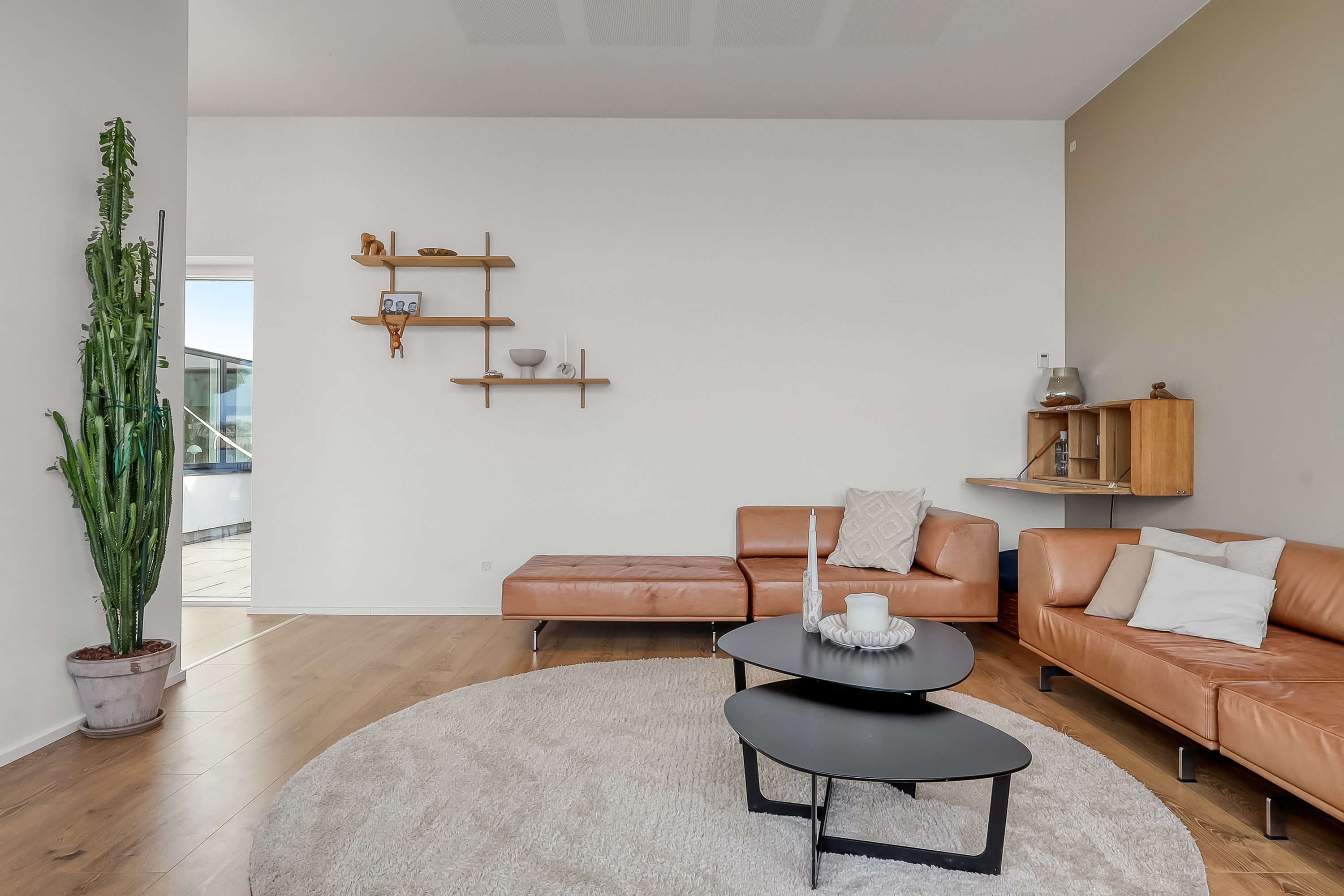 Fremhævet stue billede i fuldskærmstilstand. Billede af Troensevej 3, Tåsinge, 5700 Svendborg