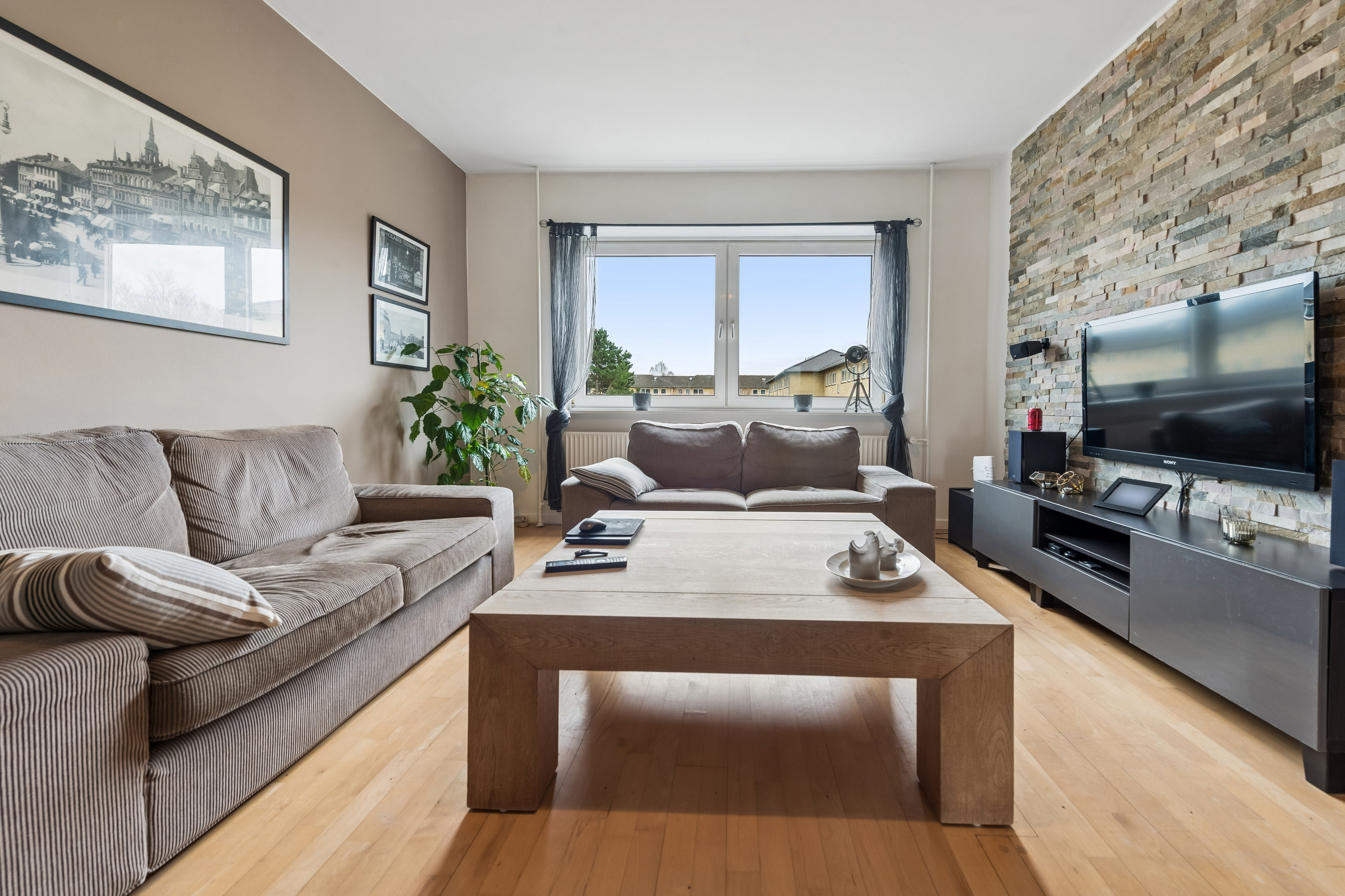 Miniaturebillede 1: værelse. Billede af Lindevangshusene 54, 1. tv., 2630 Taastrup