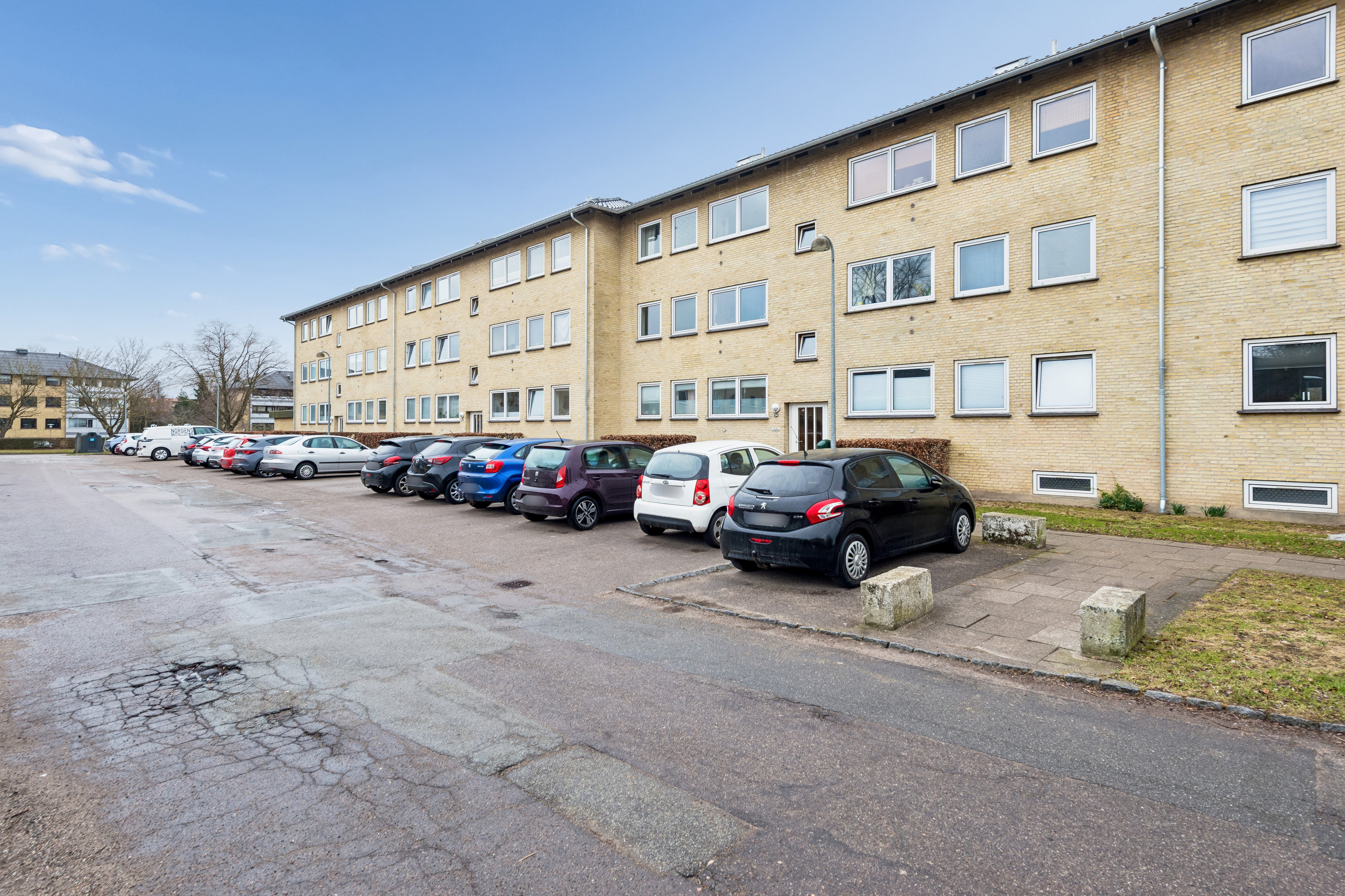 Fremhævet andet billede i fuldskærmstilstand. Billede af Lindevangshusene 54, 1. tv., 2630 Taastrup