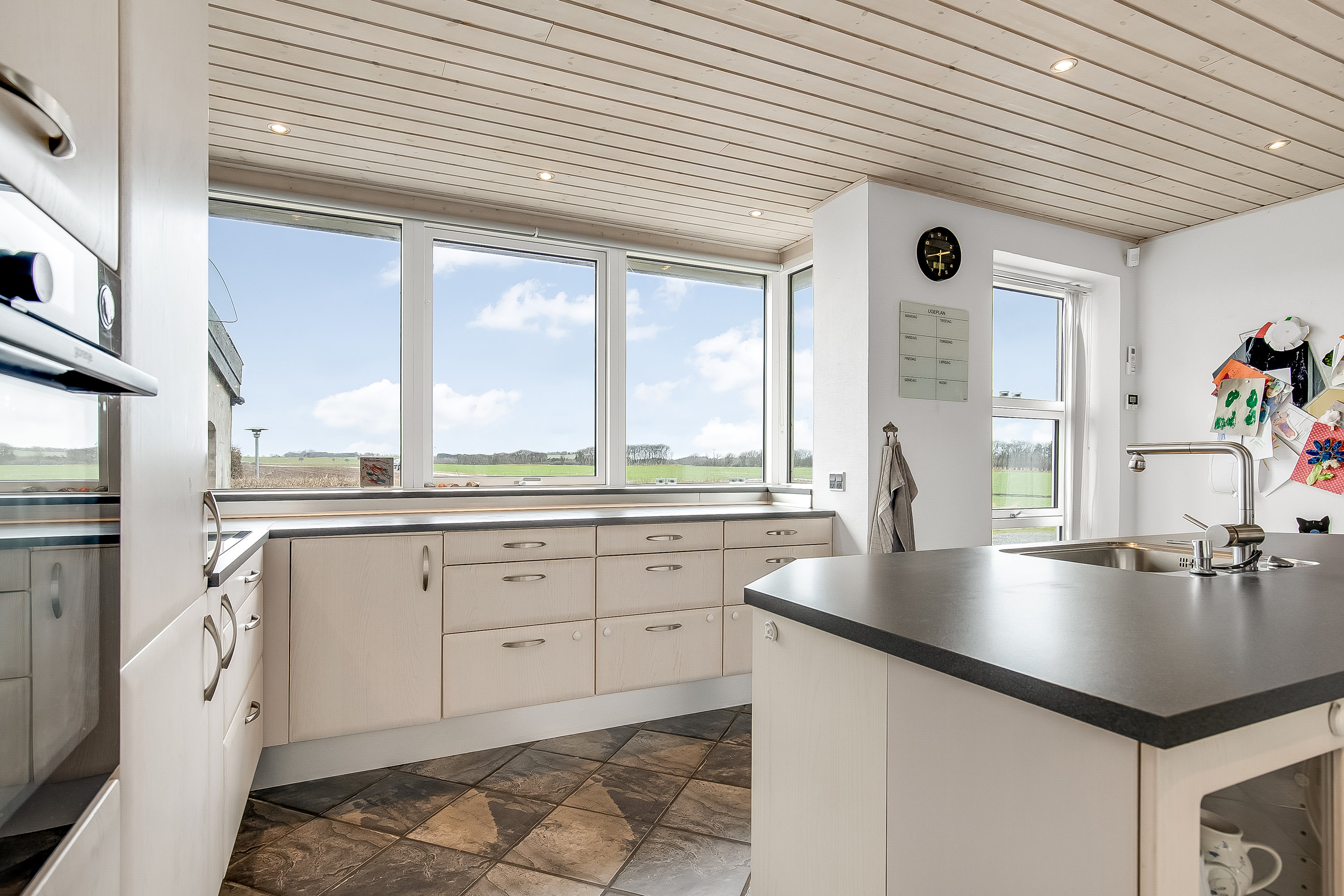 Fremhævet køkken billede i fuldskærmstilstand. Billede af Ammitsbølvej 72, Ødsted, 7100 Vejle