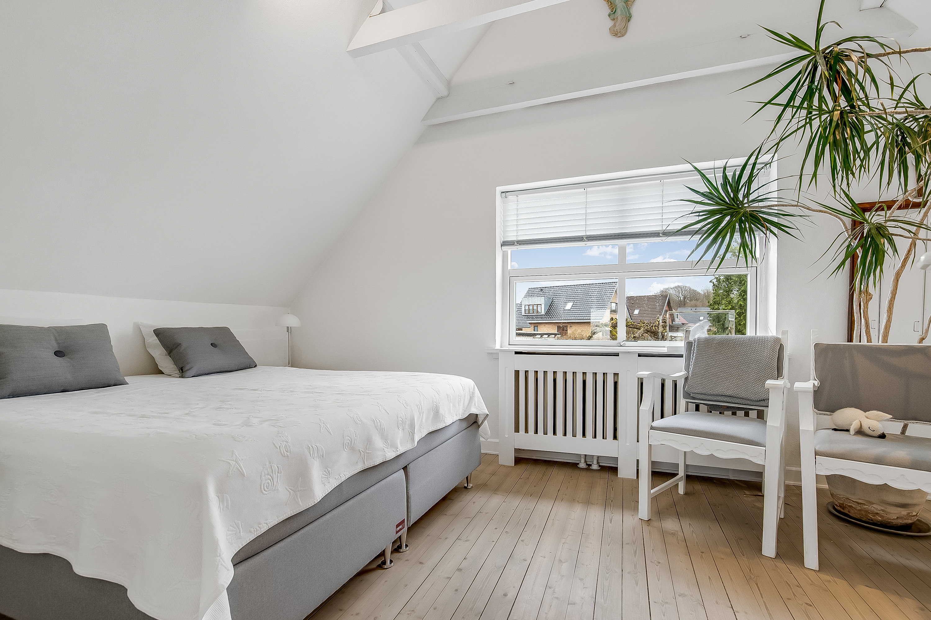 Fremhævet soveværelse billede i fuldskærmstilstand. Billede af Elsdyrvej 2, 7100 Vejle