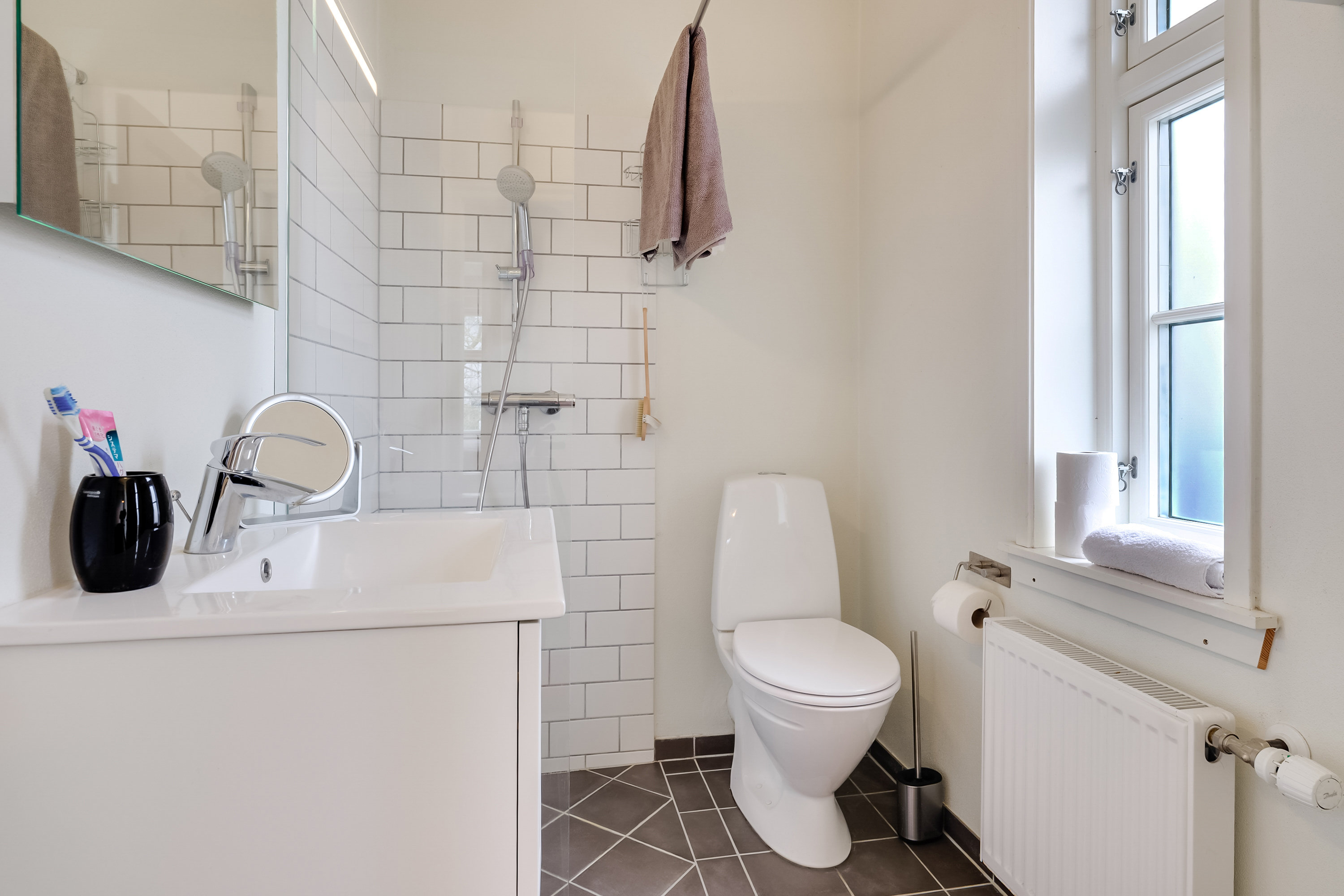 Miniaturebillede 2: badeværelse. Billede af Fynshovedvej 514, 5390 Martofte