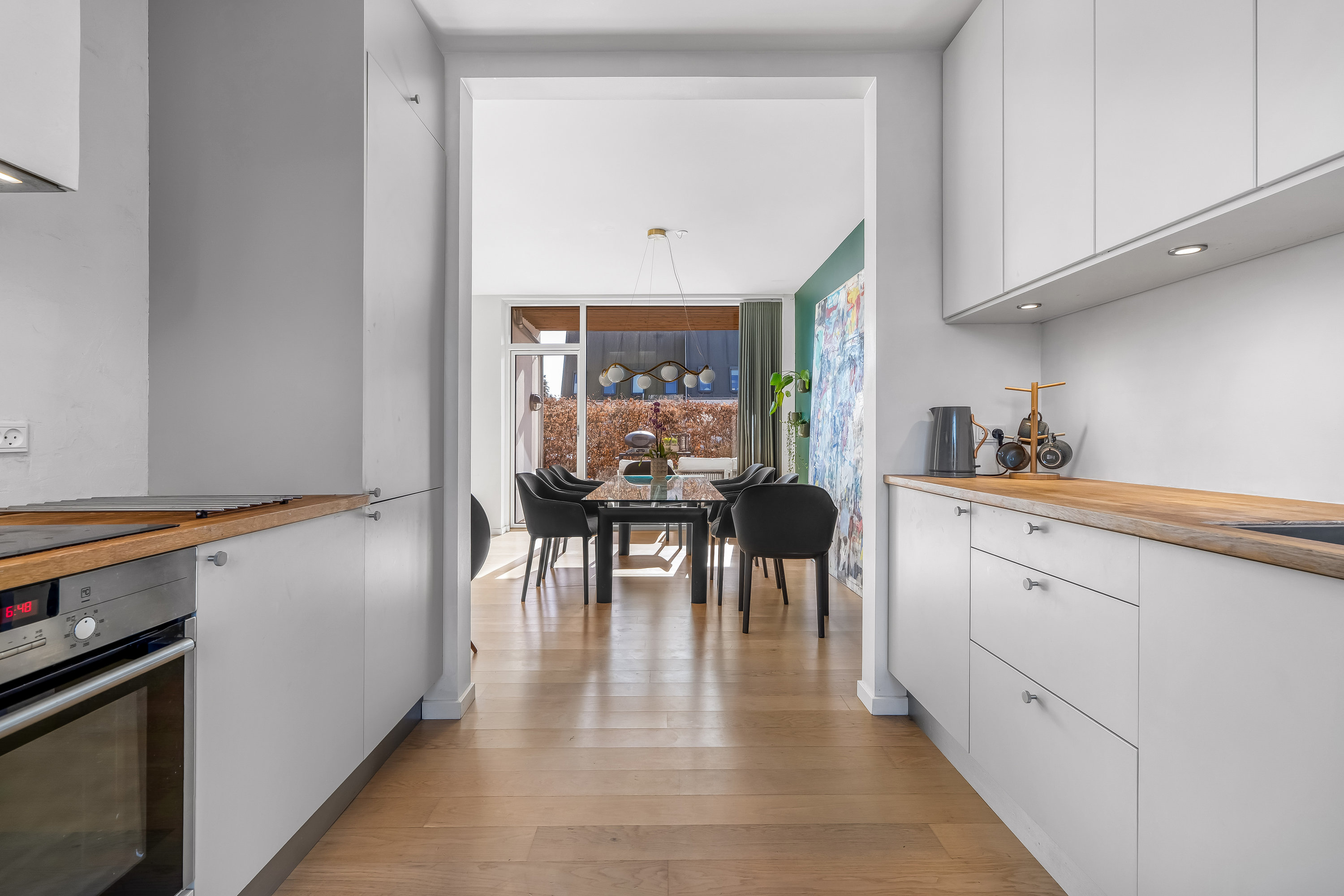 Fremhævet køkken billede i fuldskærmstilstand. Billede af Klokkelyng 5, 2830 Virum