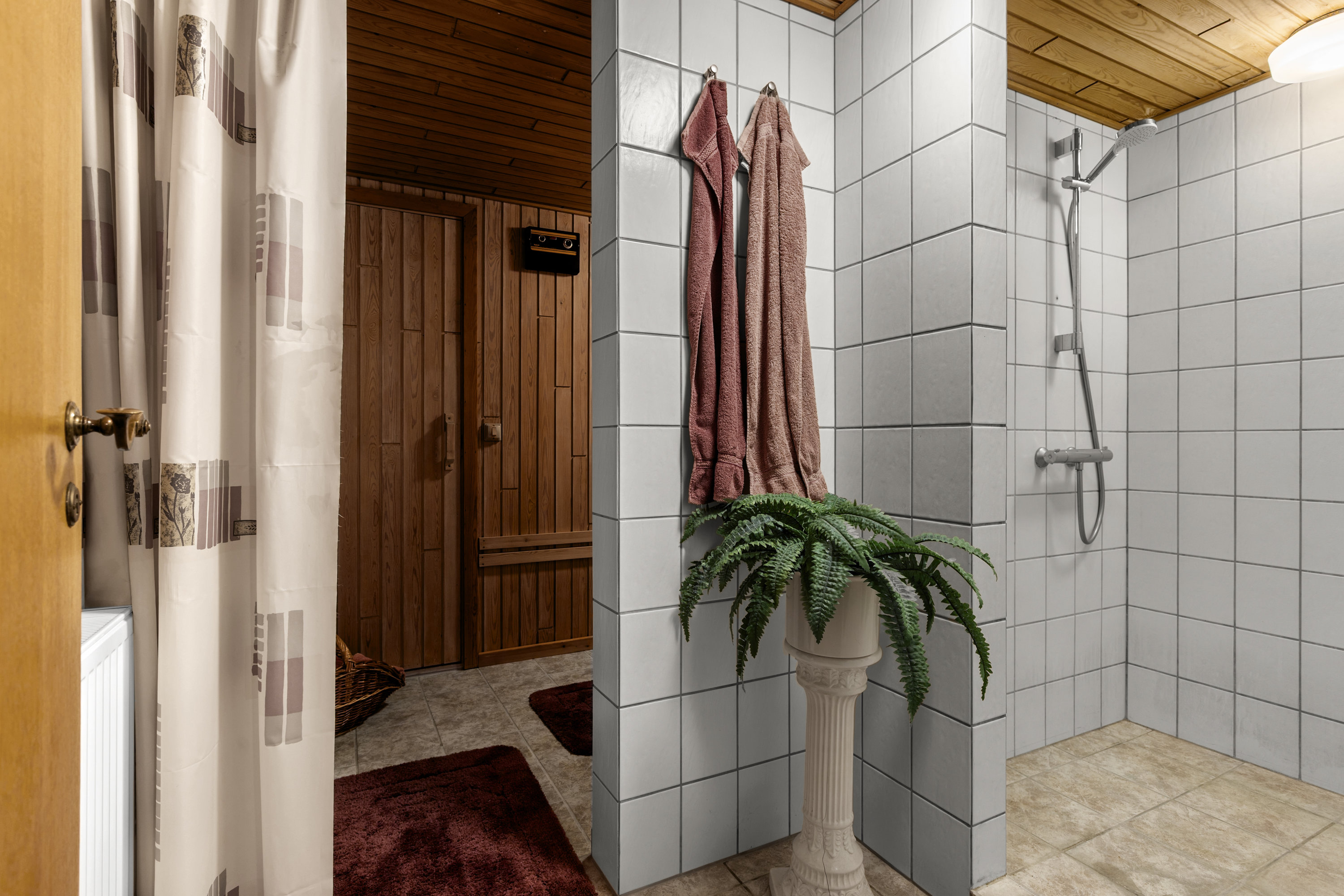 Fremhævet badeværelse billede i fuldskærmstilstand. Billede af Hjorthøjvej 35, 4200 Slagelse