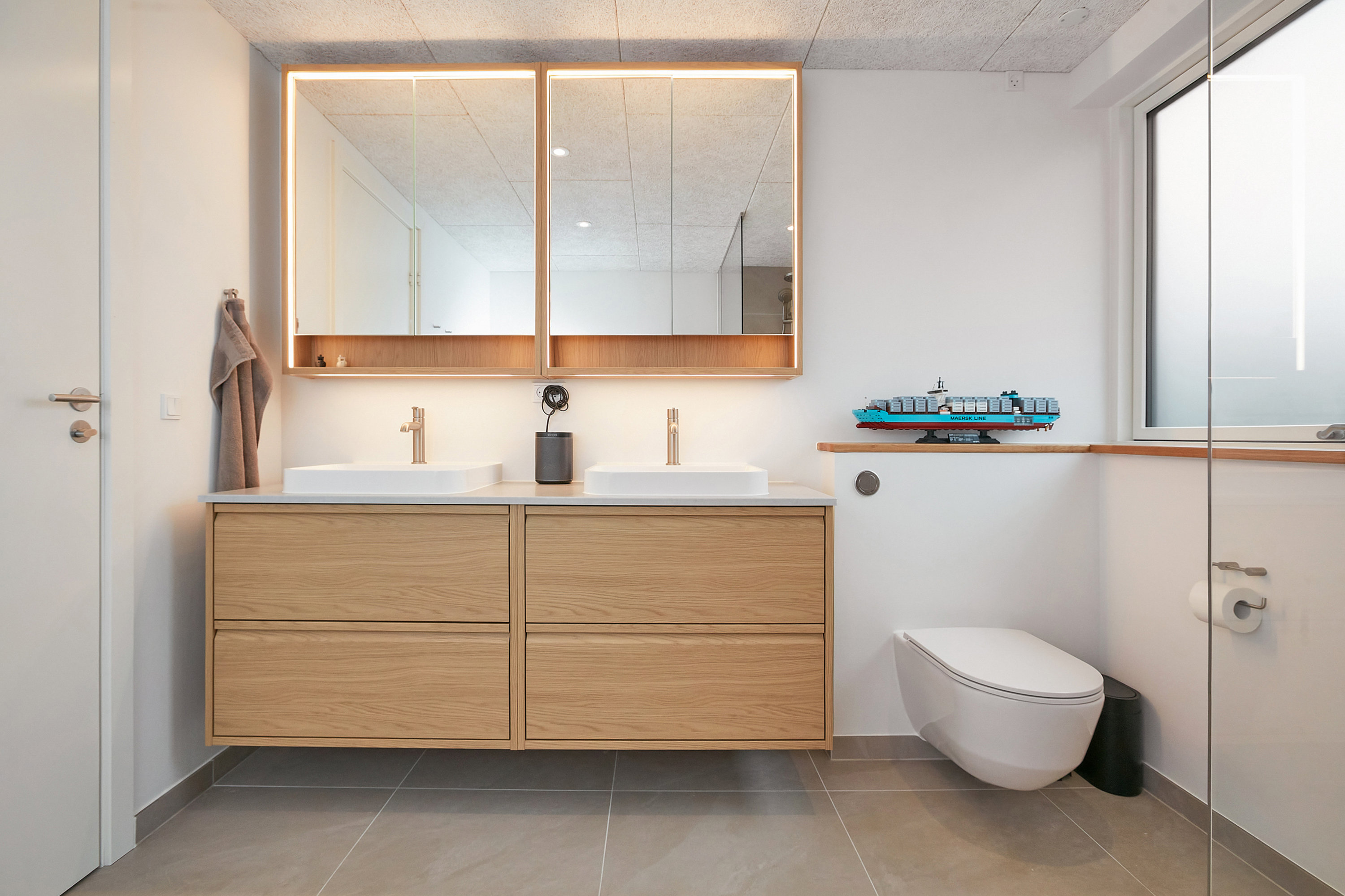 Fremhævet badeværelse billede i fuldskærmstilstand. Billede af Tornbjerg 45, 8732 Hovedgård