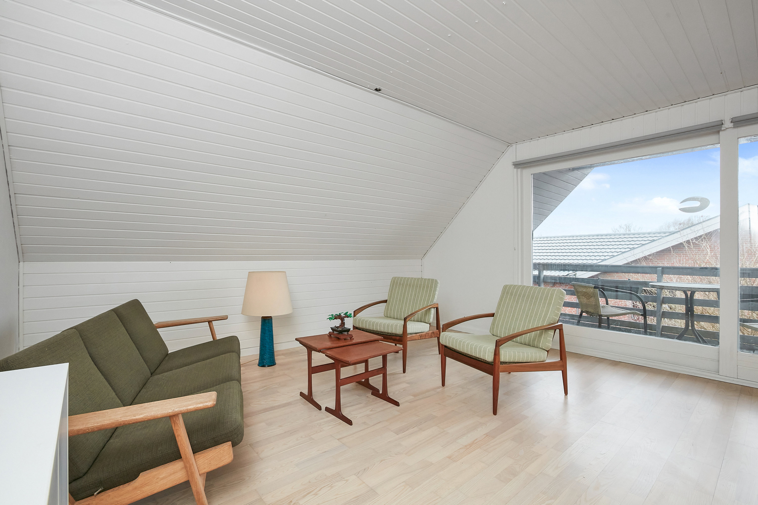 Fremhævet stue billede i fuldskærmstilstand. Billede af Tornbjerg 45, 8732 Hovedgård