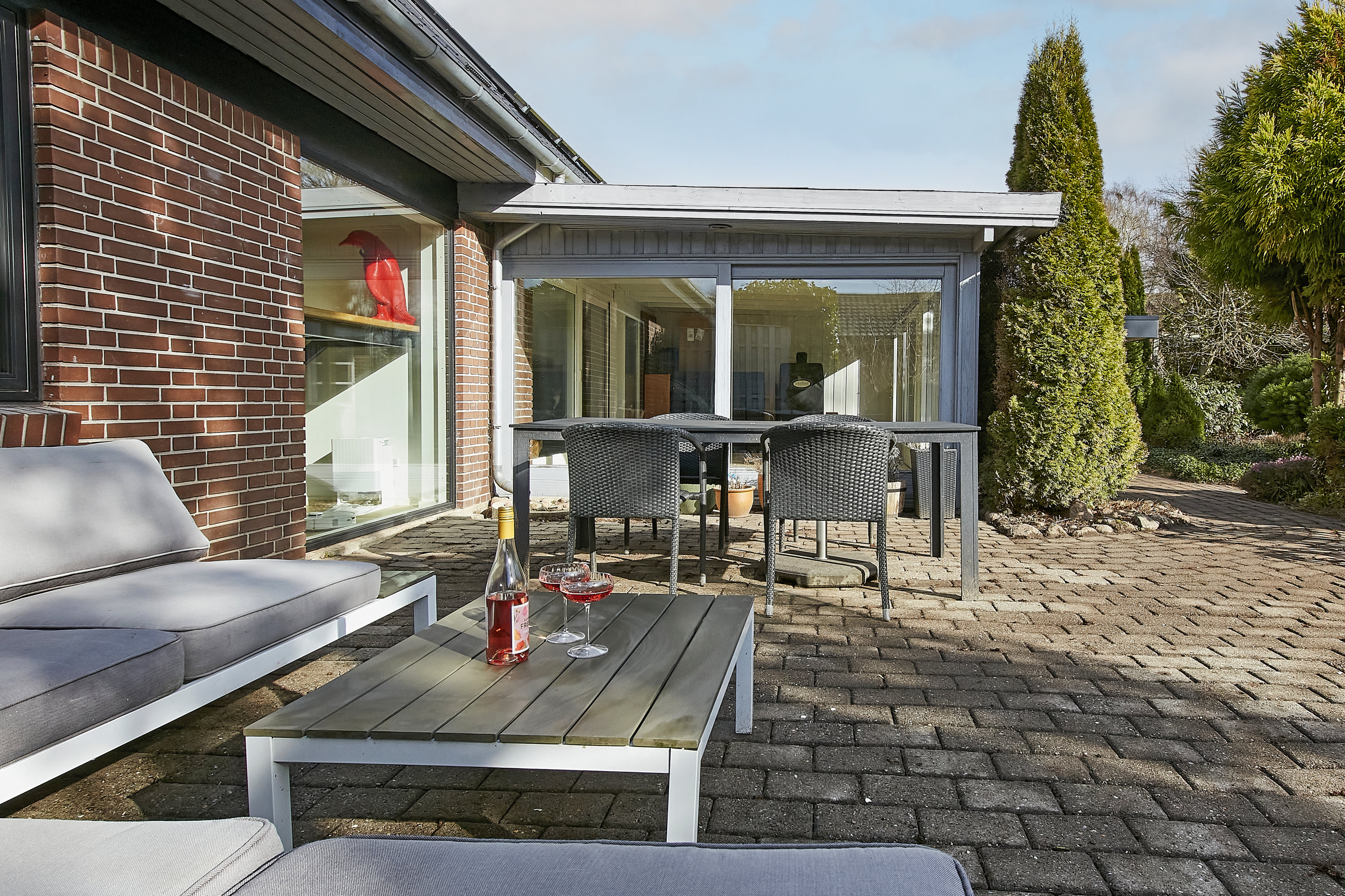 Fremhævet terrasse billede i fuldskærmstilstand. Billede af Tornbjerg 45, 8732 Hovedgård