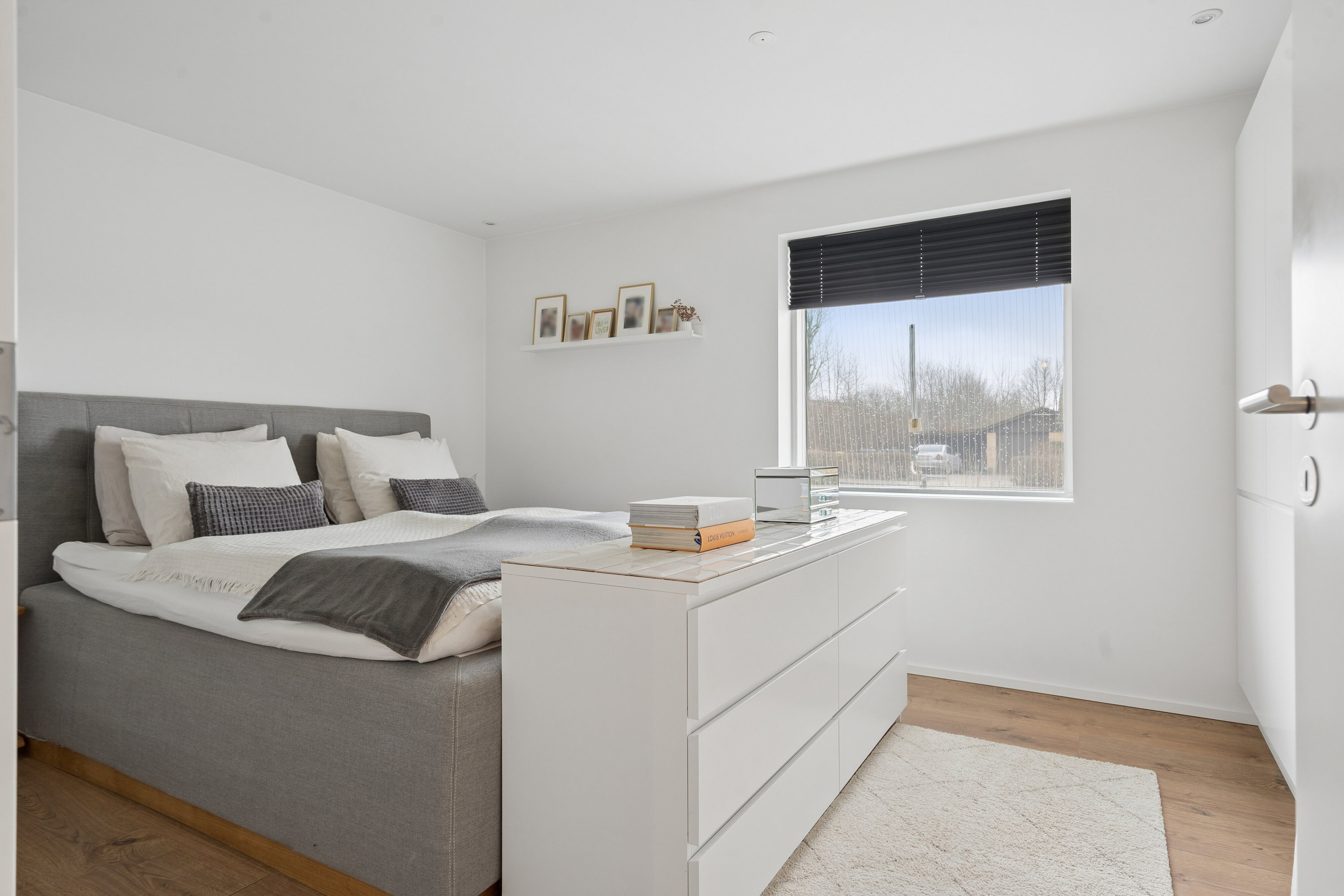 Fremhævet soveværelse billede i fuldskærmstilstand. Billede af Toftevej 1, 6040 Egtved