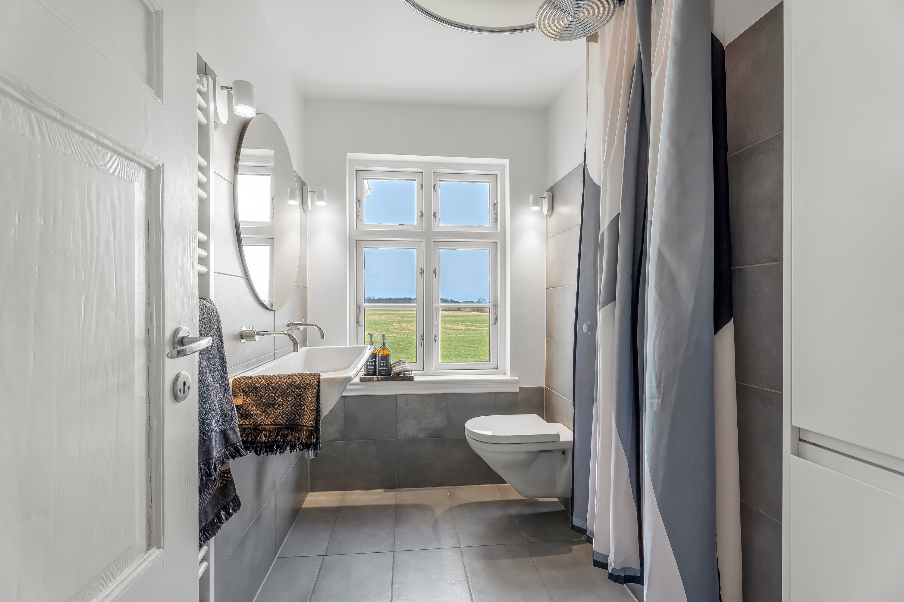 Fremhævet badeværelse billede i fuldskærmstilstand. Billede af Møllevej 62, 4872 Idestrup