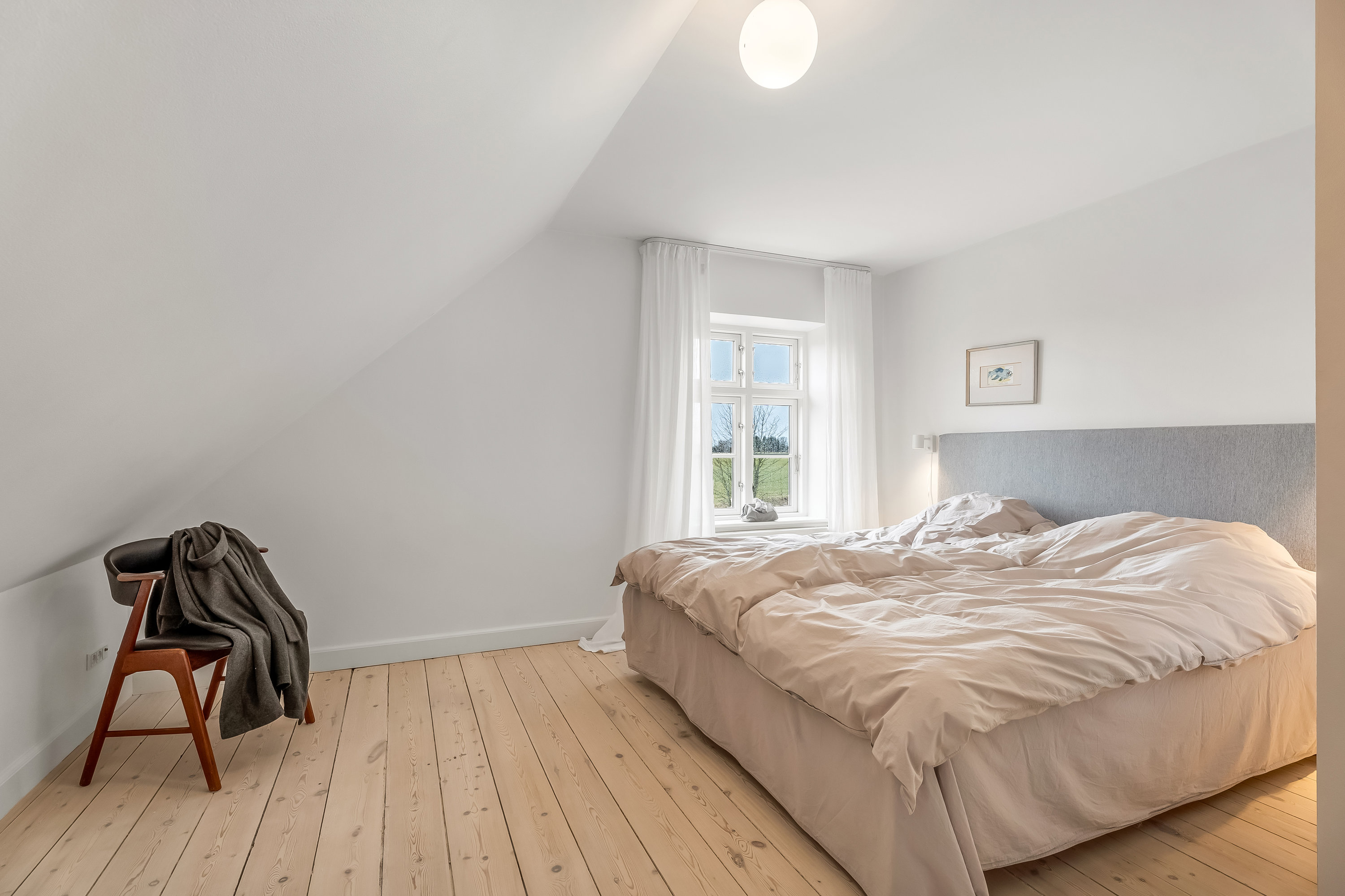 Fremhævet soveværelse billede i fuldskærmstilstand. Billede af Møllevej 62, 4872 Idestrup