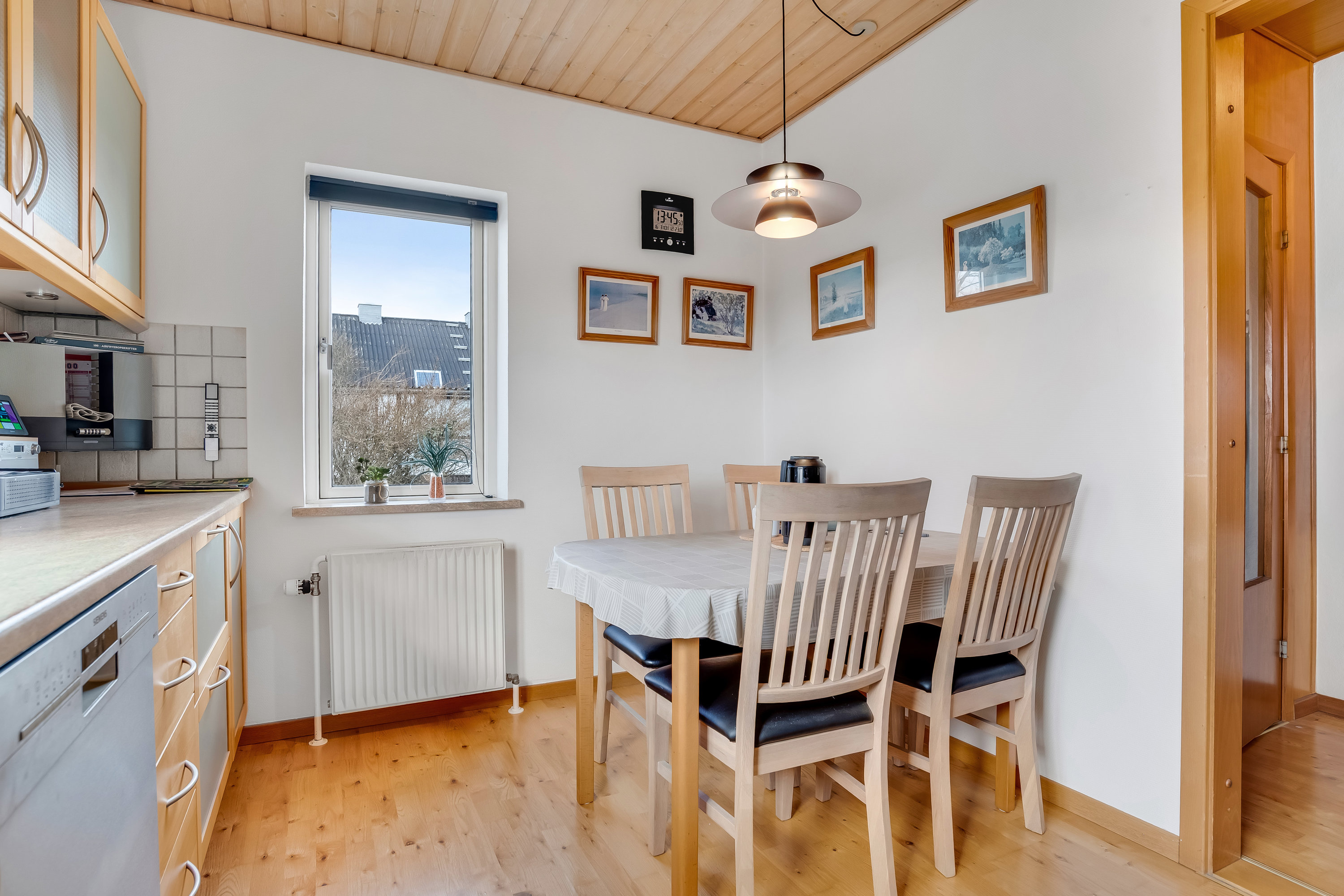 Fremhævet køkken billede i fuldskærmstilstand. Billede af Stien 5, Mejrup, 7500 Holstebro